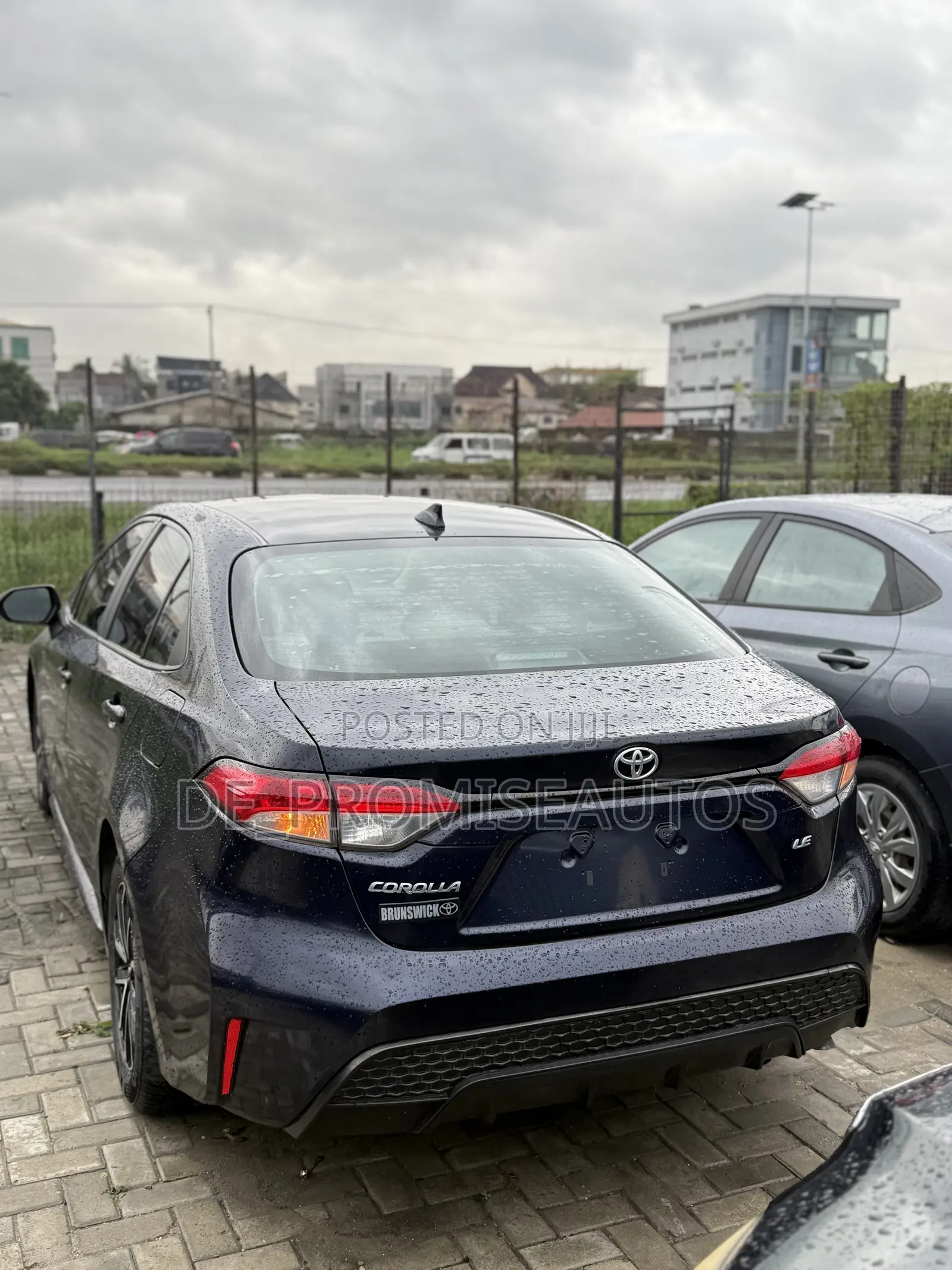 Toyota Corolla LE 2020 Blue