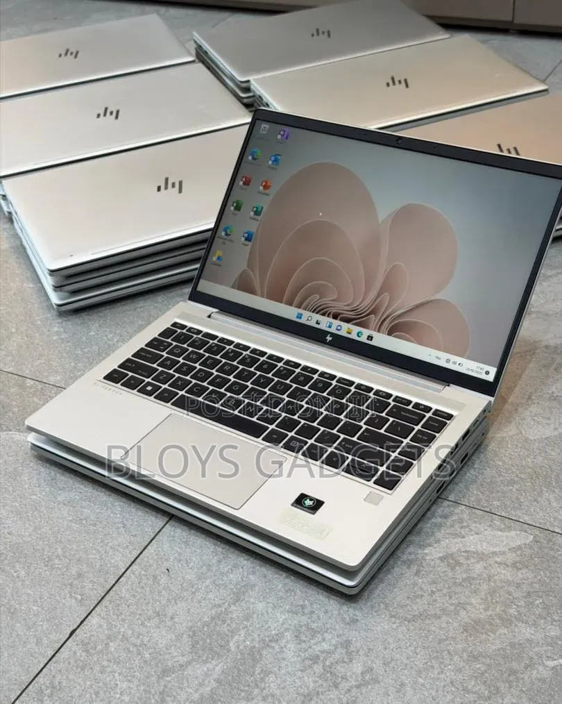 Laptop HP EliteBook 645 G9 16GB AMD Ryzen 5 SSD 256GB