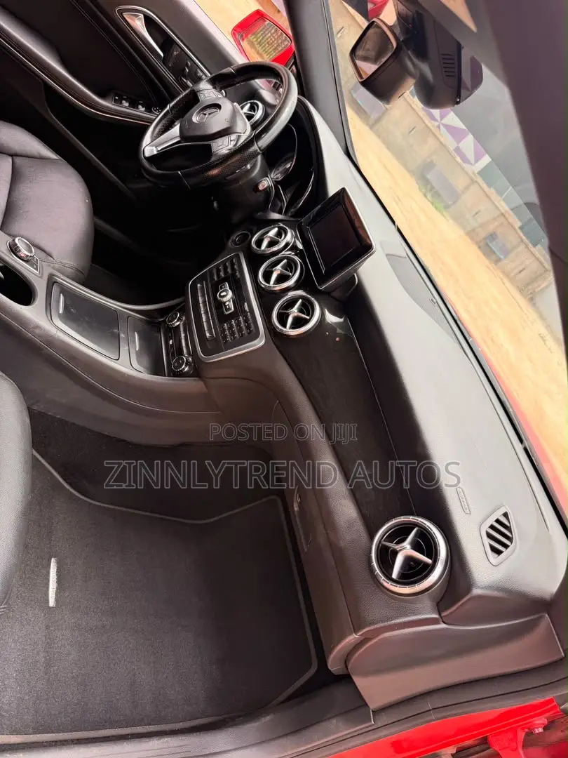 Mercedes-Benz CLA-Class 2015 Red