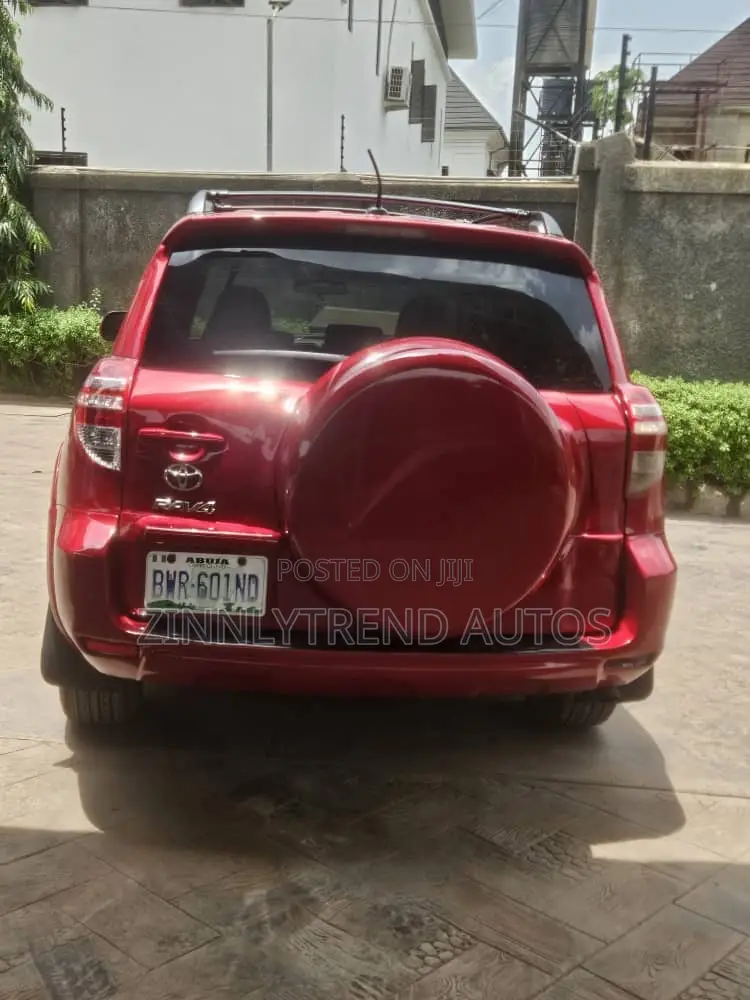 Toyota RAV4 2011 Red