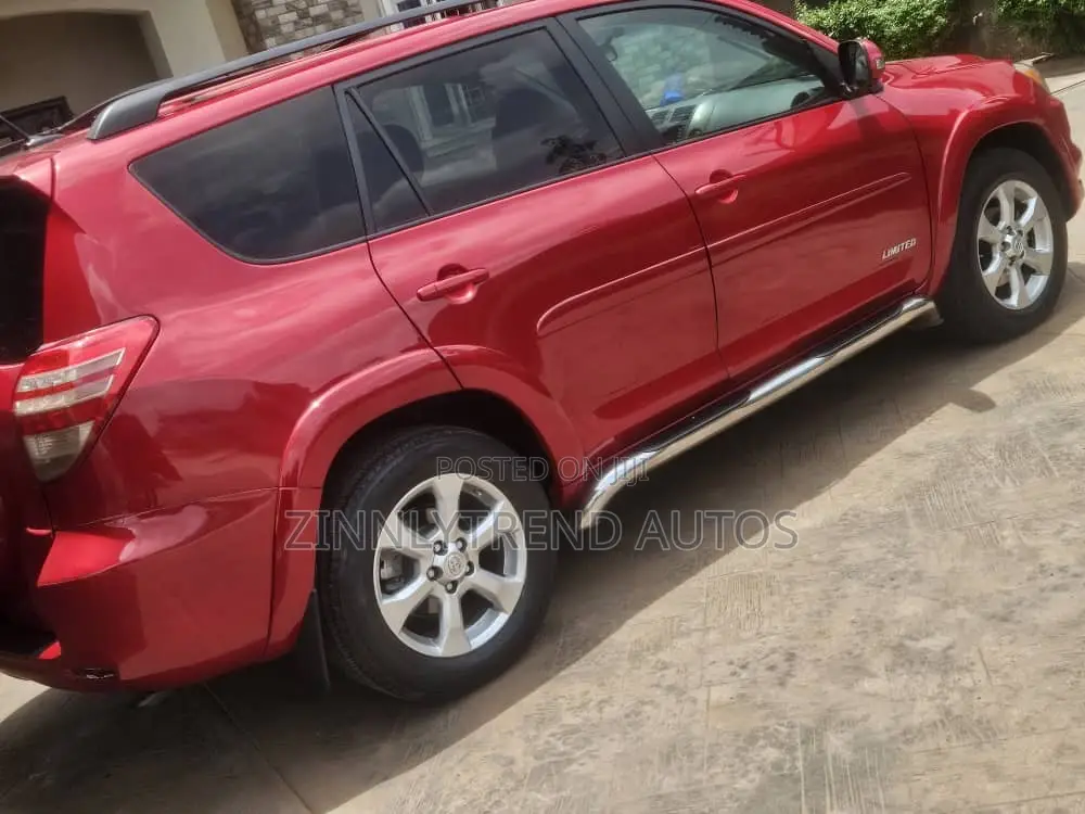 Toyota RAV4 2011 Red