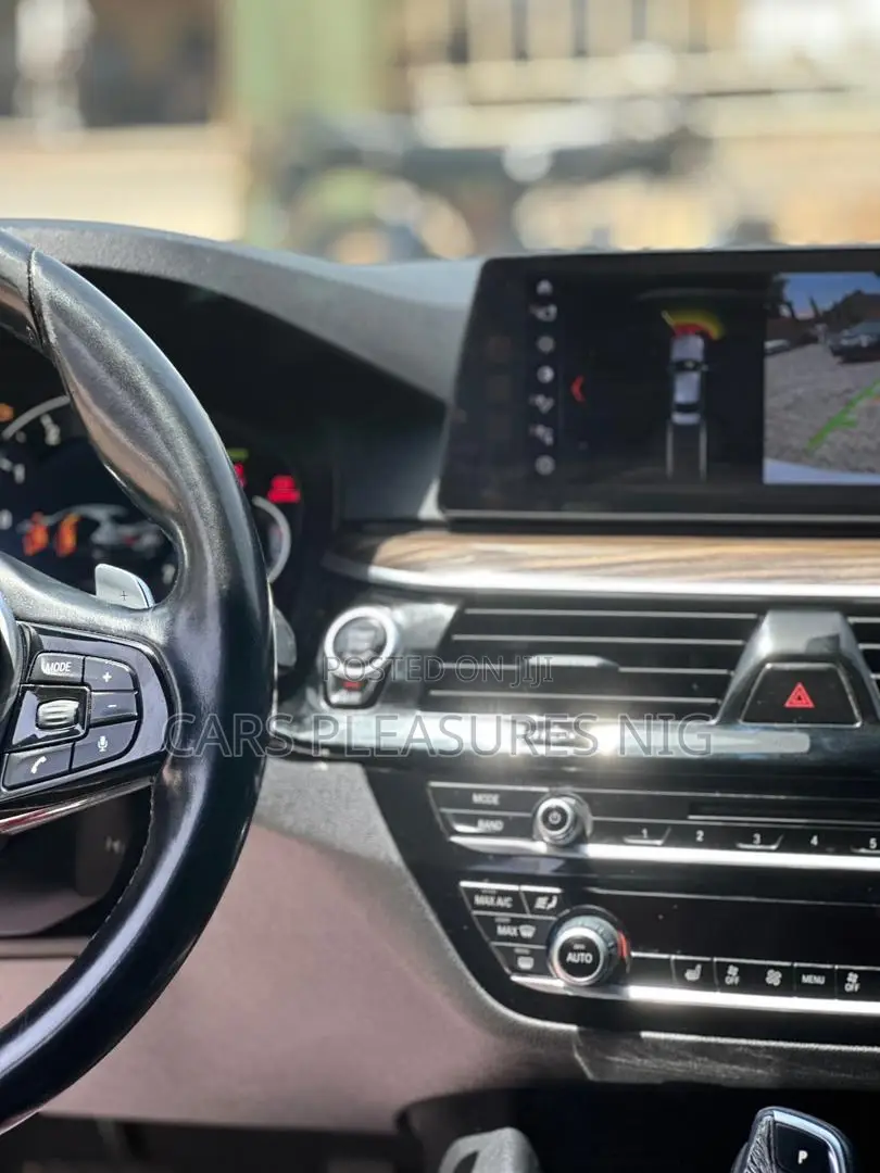 BMW 530i 2018 White
