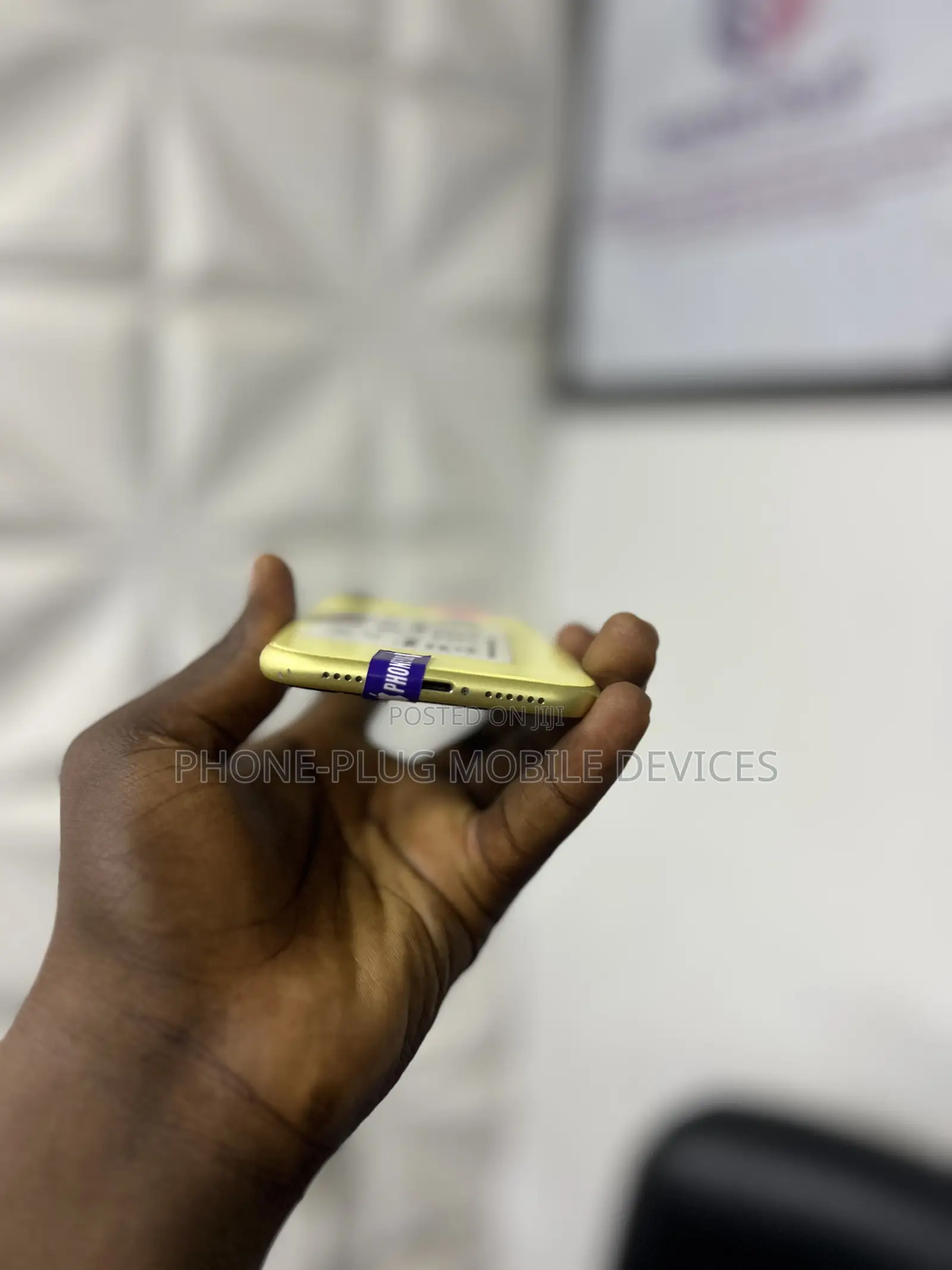 Apple iPhone 11 64 GB Yellow