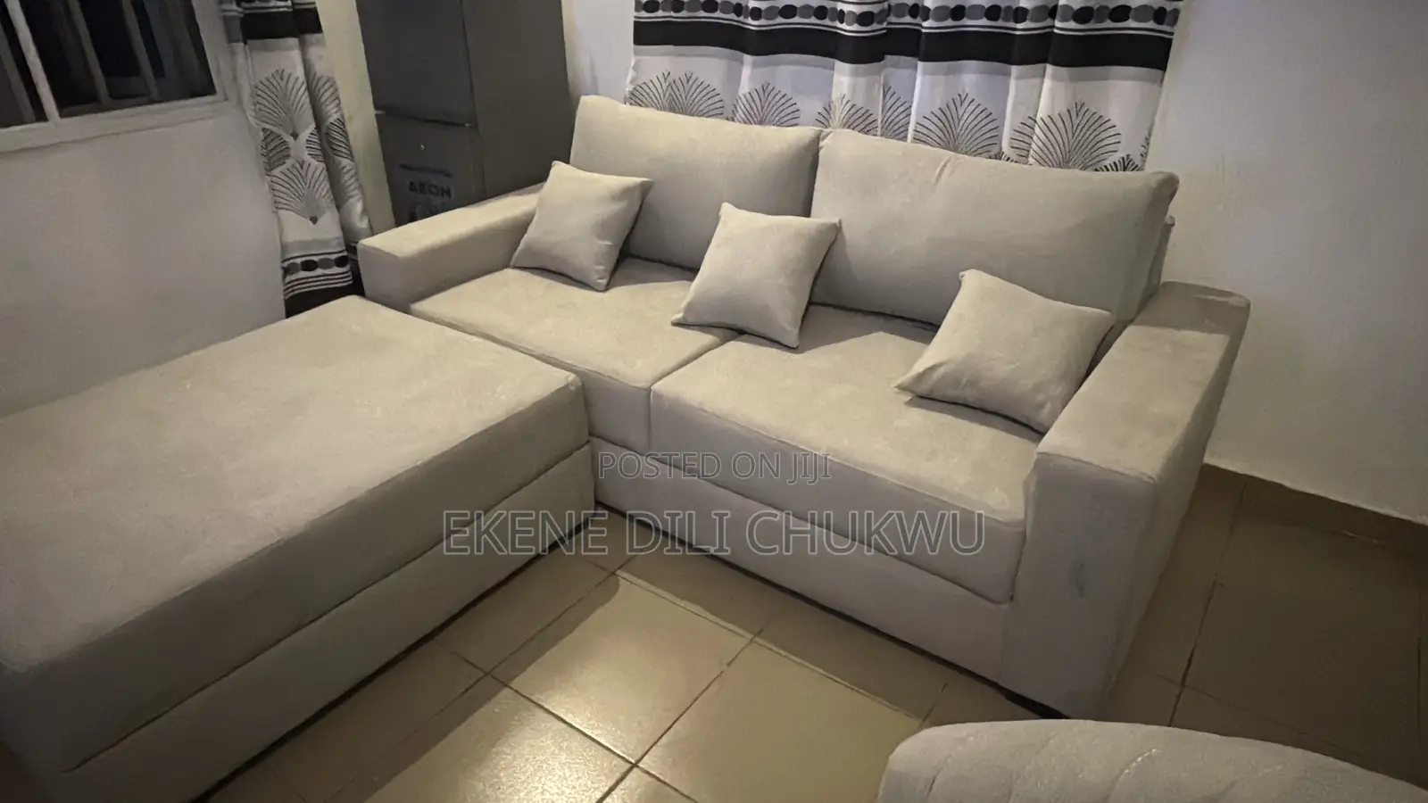 Luxury L-Shaped Corner Sofa With Curved Accent Chair – Brand New