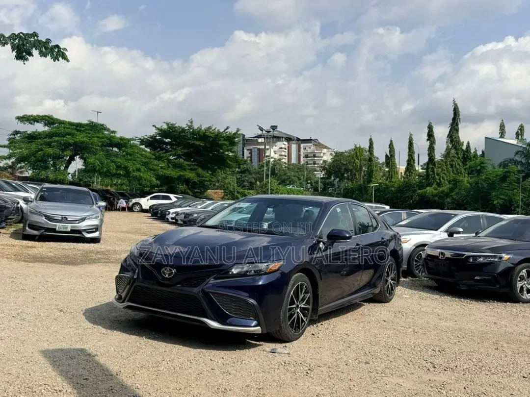 Toyota Camry 2022 Blue
