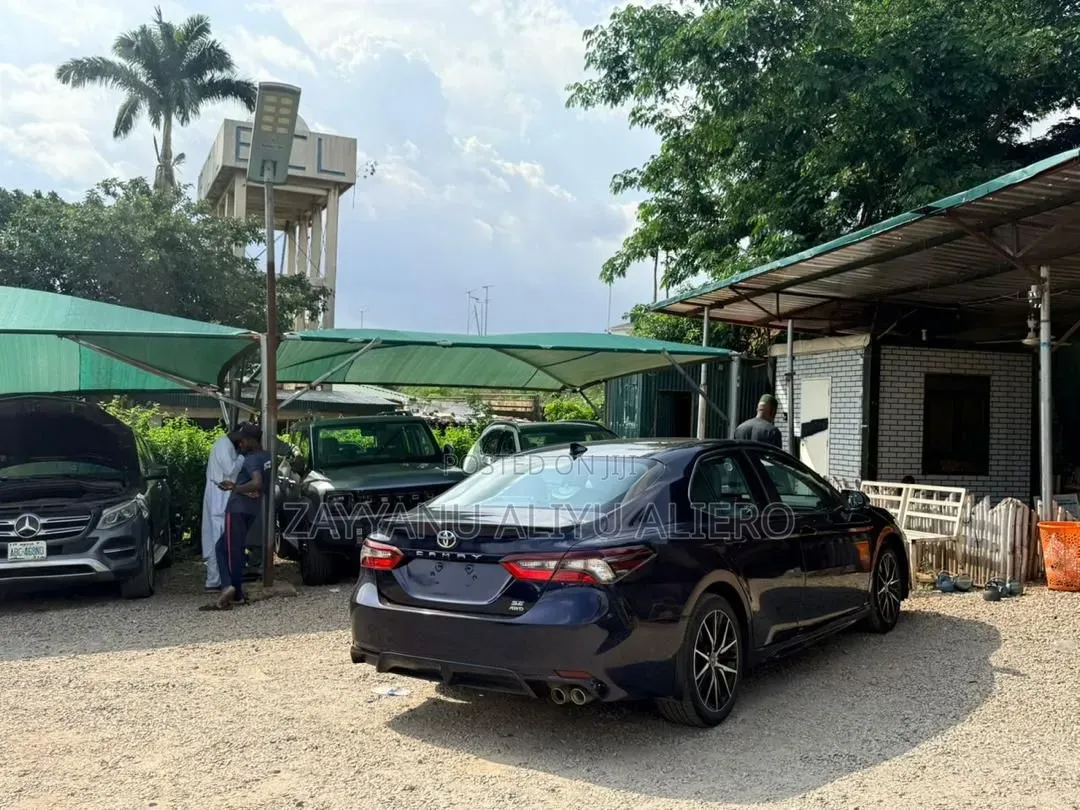 Toyota Camry 2022 Blue