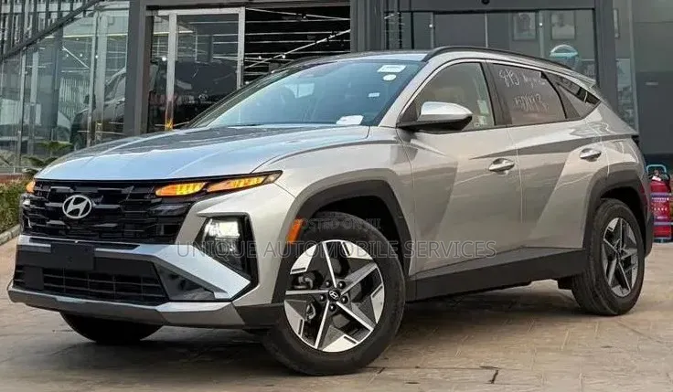 New Hyundai Tucson SEL Premium AWD 2026 Silver