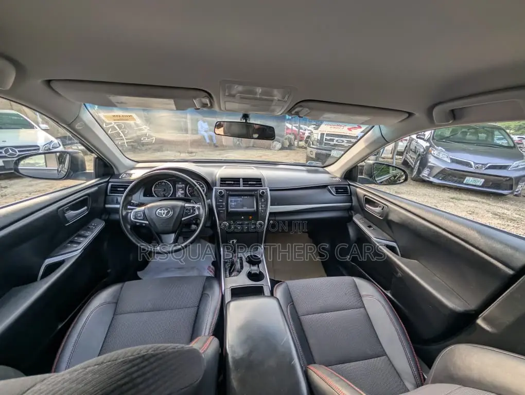 Toyota Camry 2016 Black
