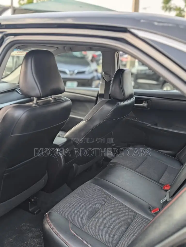 Toyota Camry 2016 Black
