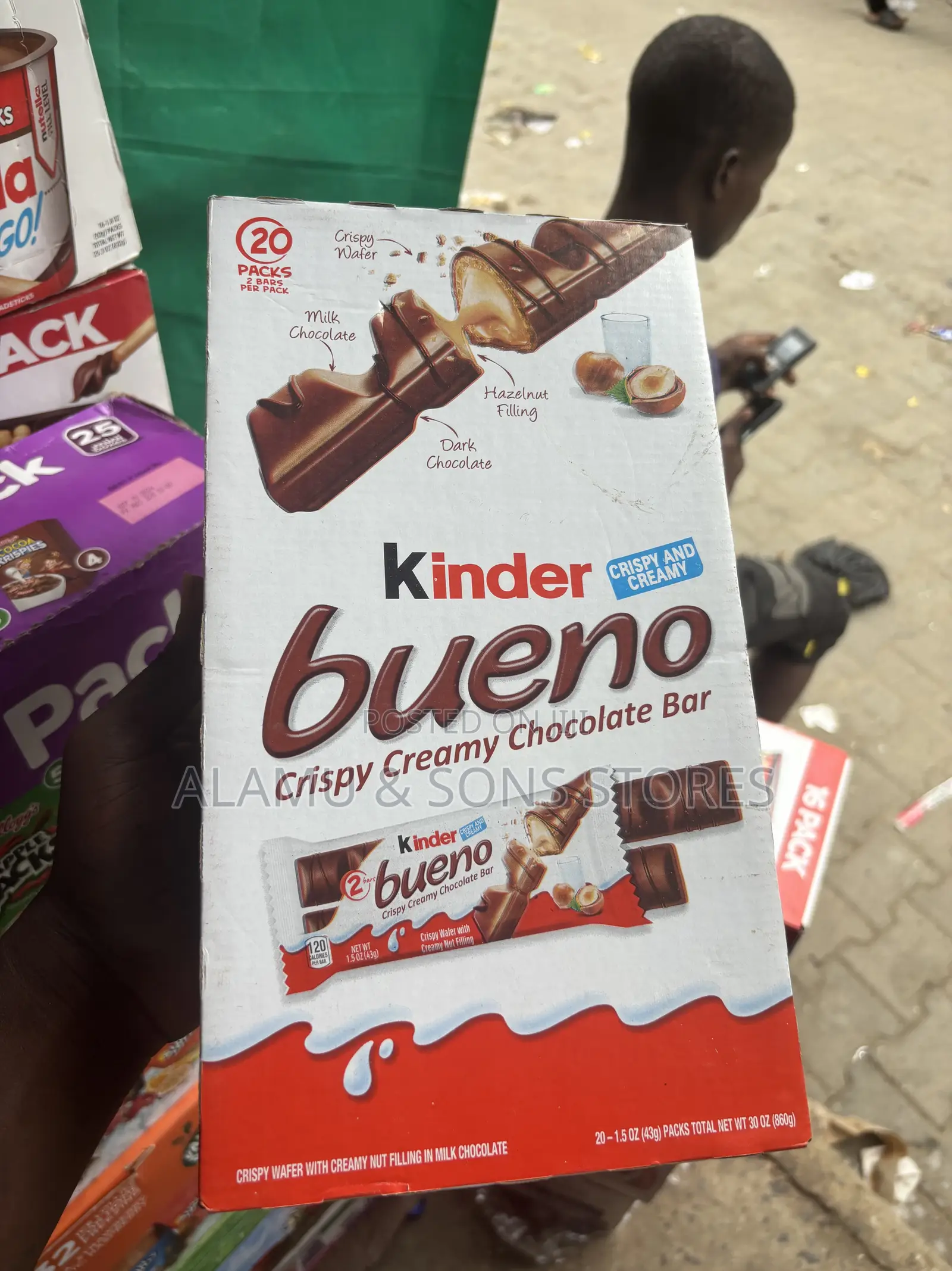 Kinder Bueno Crispy Creamy Chocolate Bar
