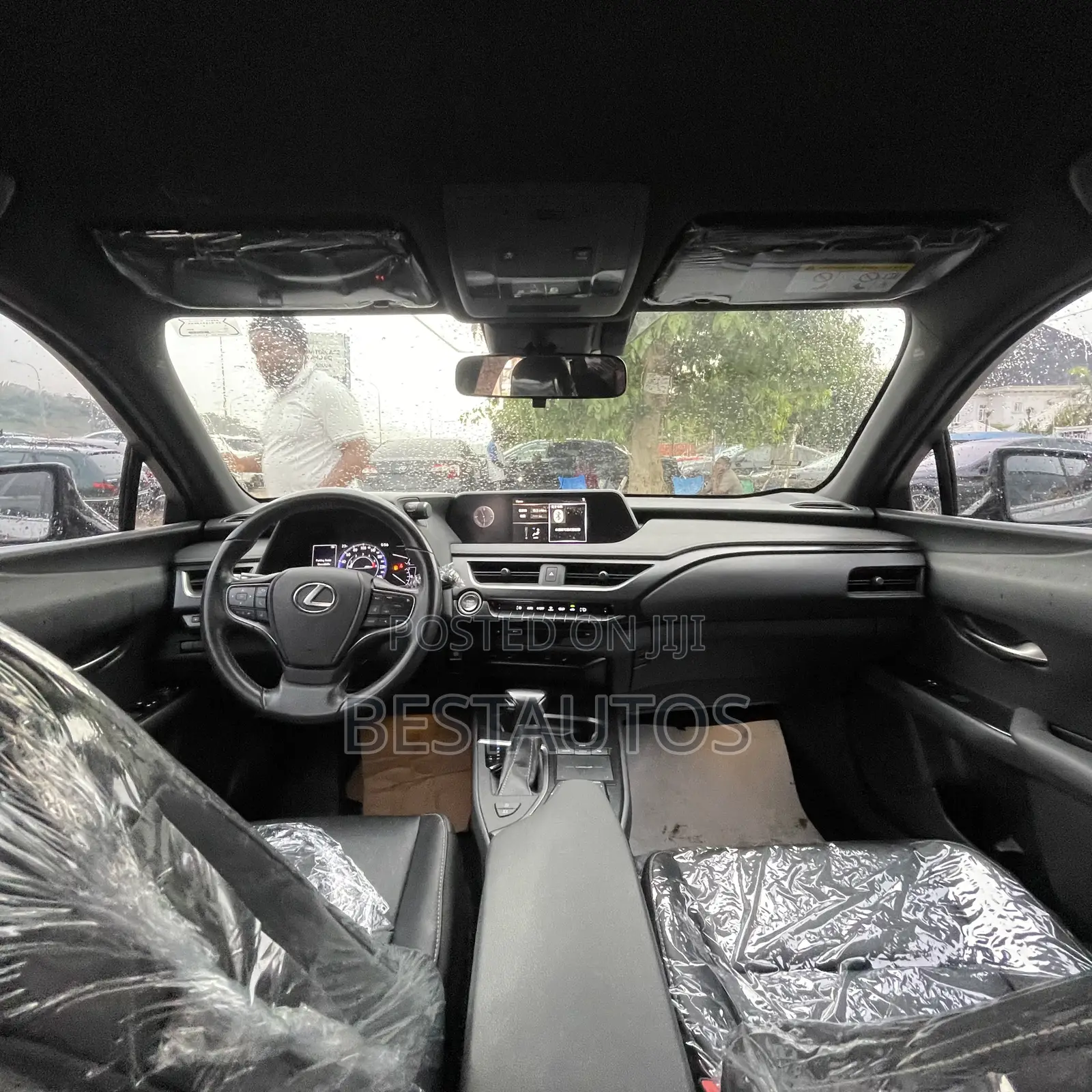 Lexus UX 200 2021 Silver