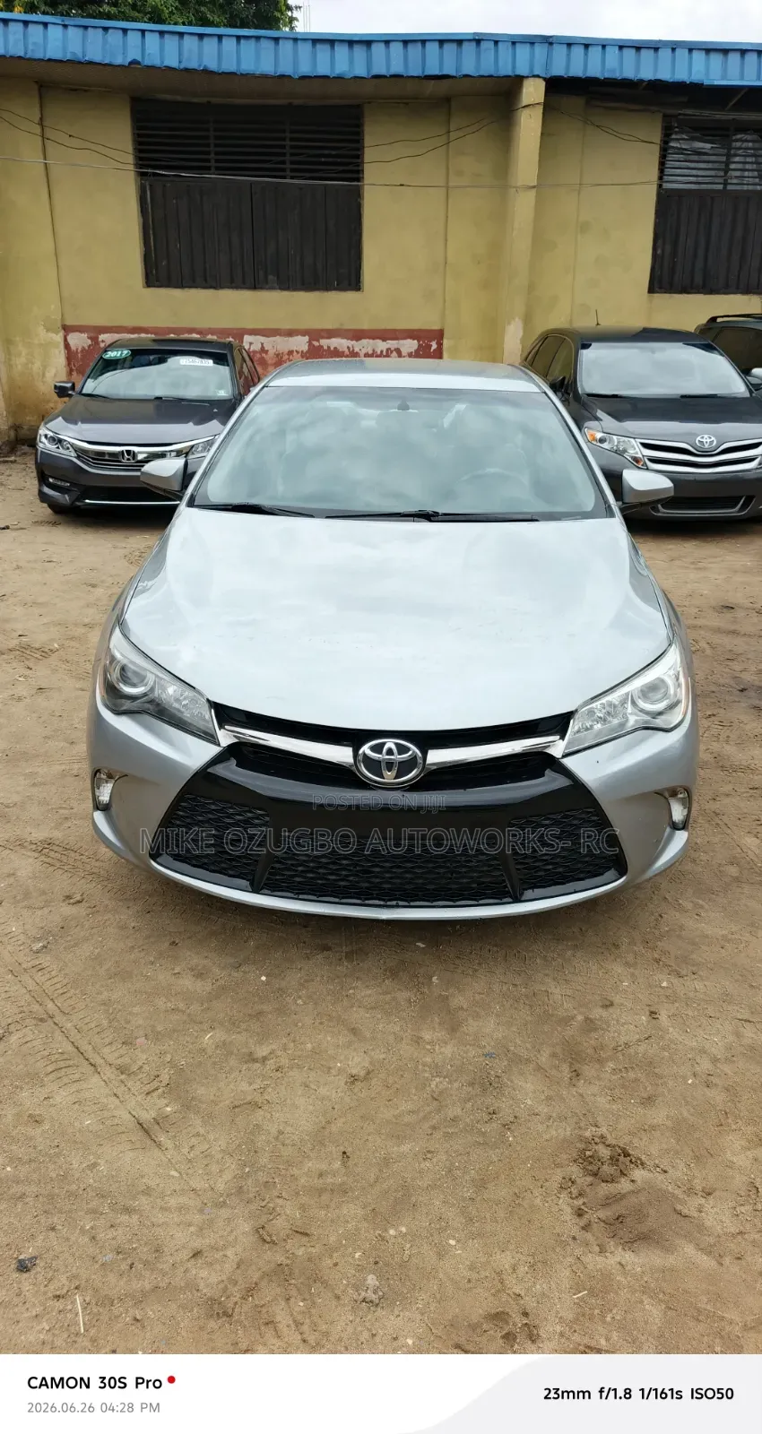 Toyota Camry 2016