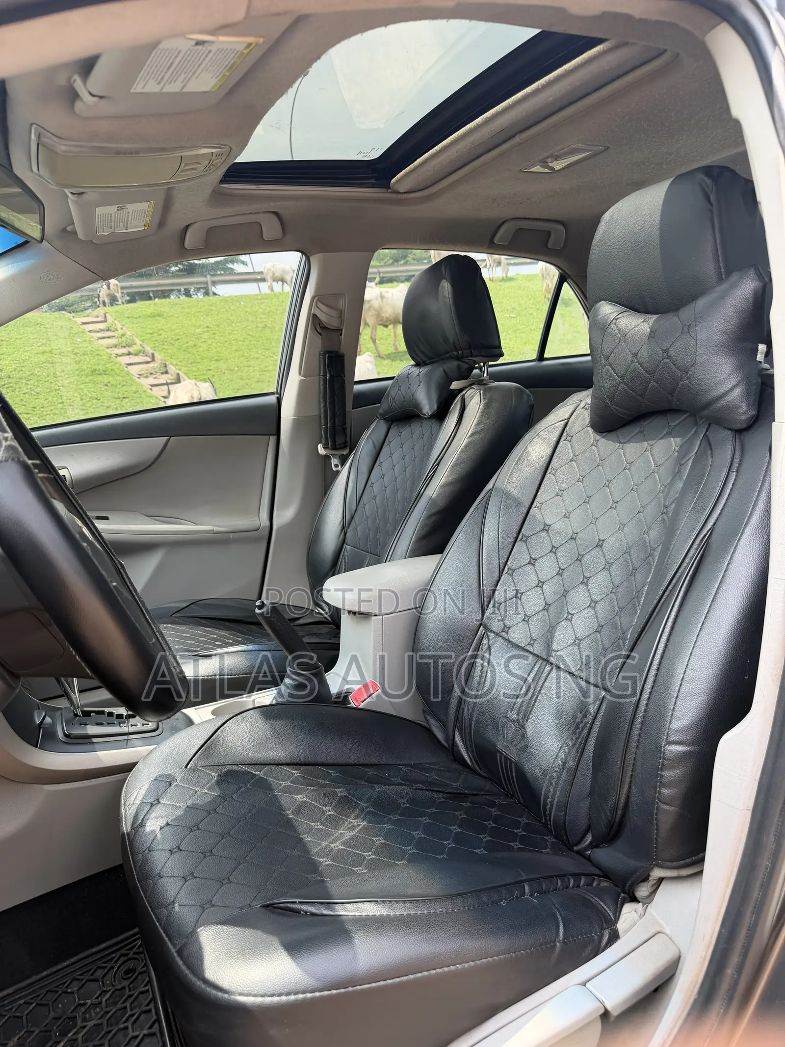 Toyota Corolla LE 4dr Sedan (1.8L 4cyl 4A) 2013 Gray