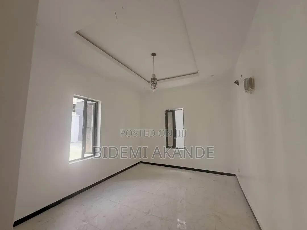 5bdrm Duplex in Galadimawa for sale