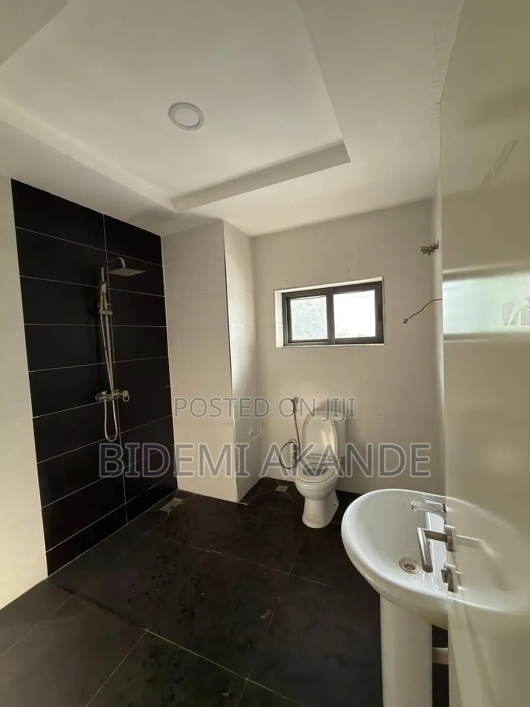 4bdrm Duplex in Wuse 2 for sale