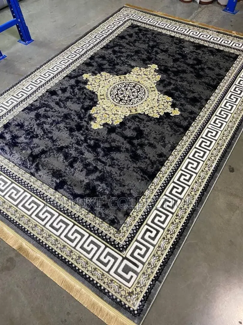 Luxury Persian Style Center Rug