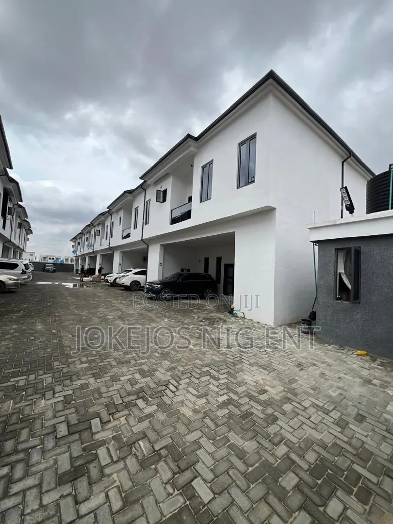 Furnished 4bdrm Townhouse/Terrace in Harris Drive Vgc for sale