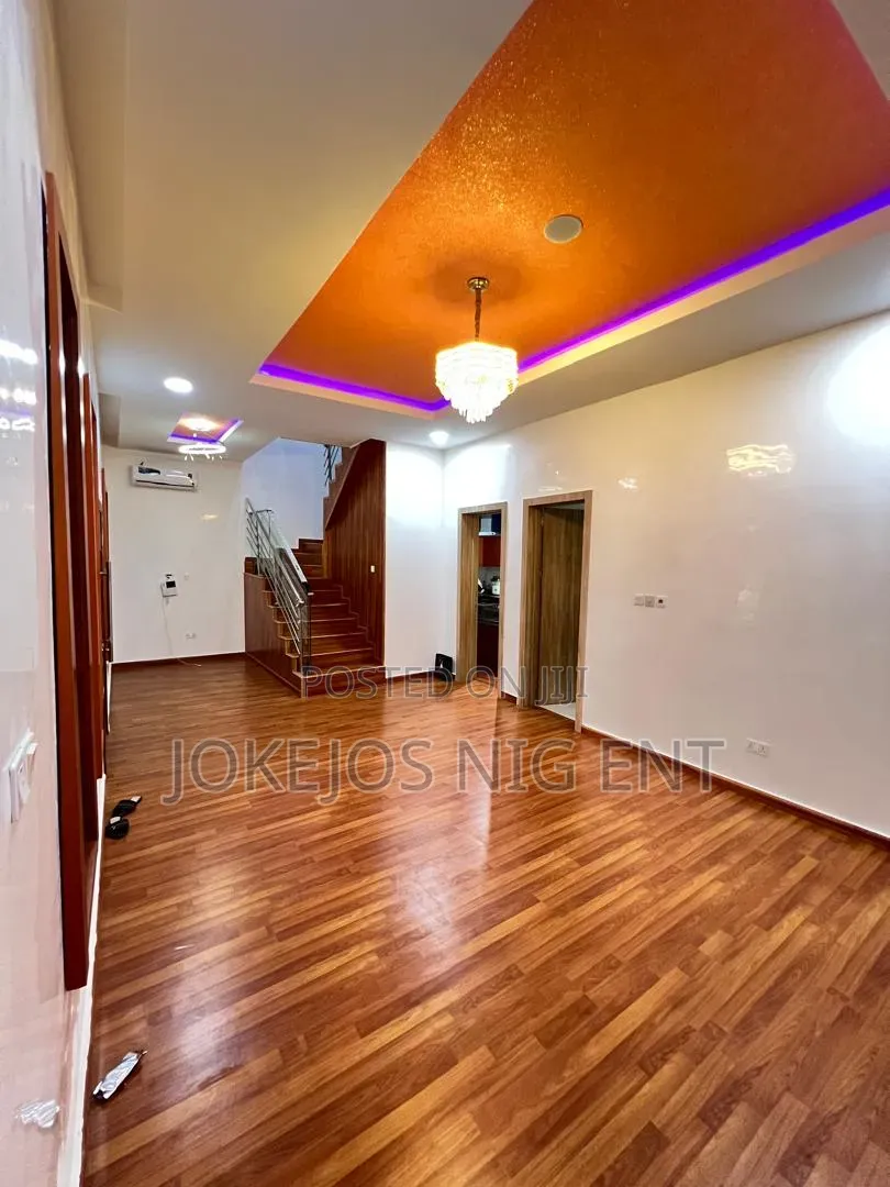 Furnished 4bdrm Townhouse/Terrace in Harris Drive Vgc for sale