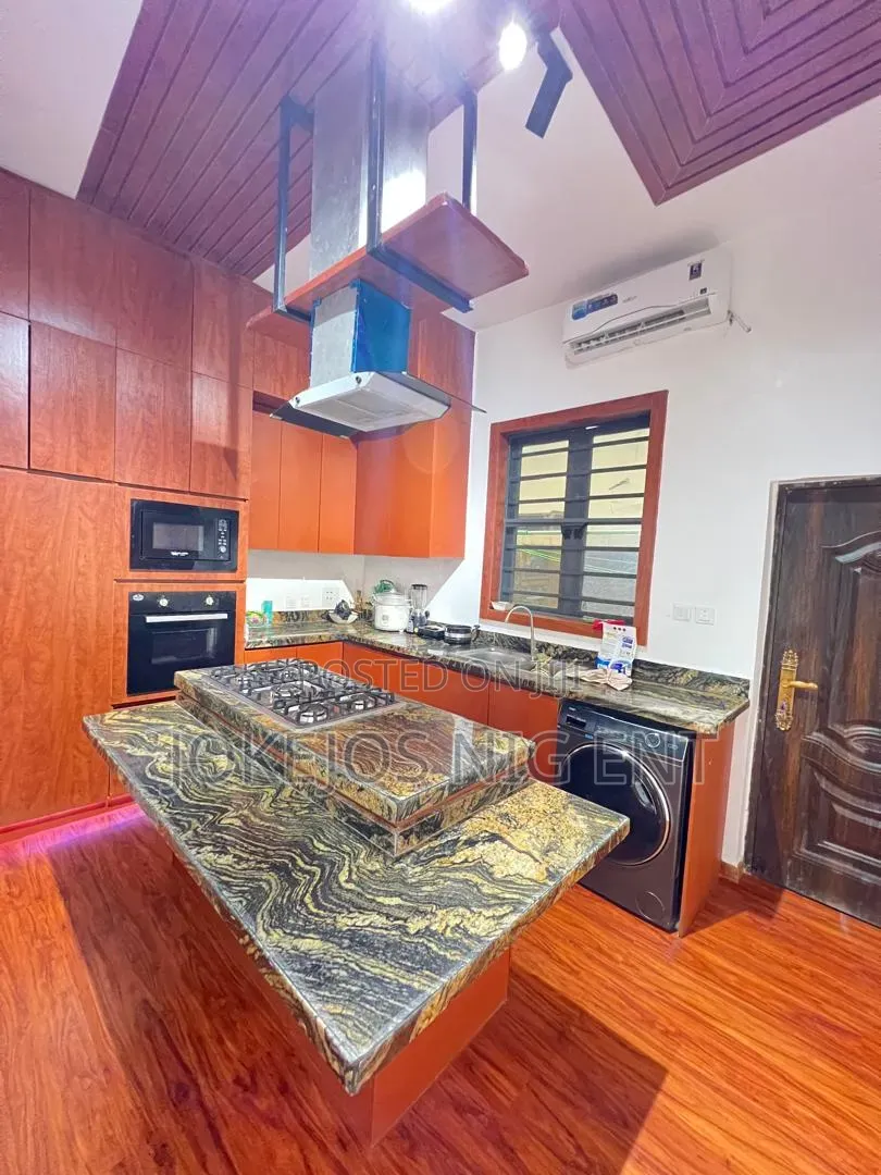 Furnished 4bdrm Townhouse/Terrace in Harris Drive Vgc for sale