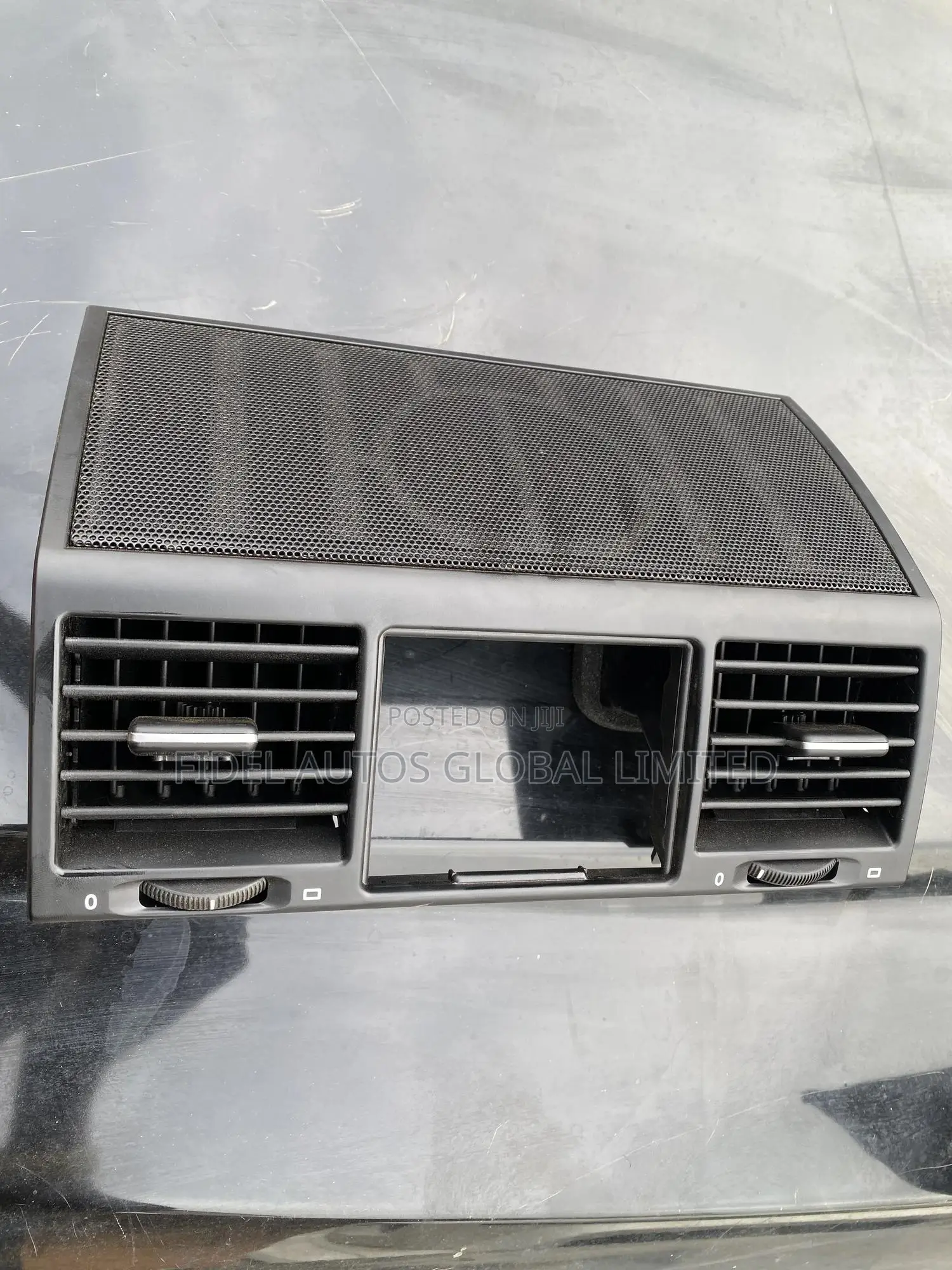 Mercedes-Benz G-Wagon W463 2005 Brand New Center a/C Air Vent