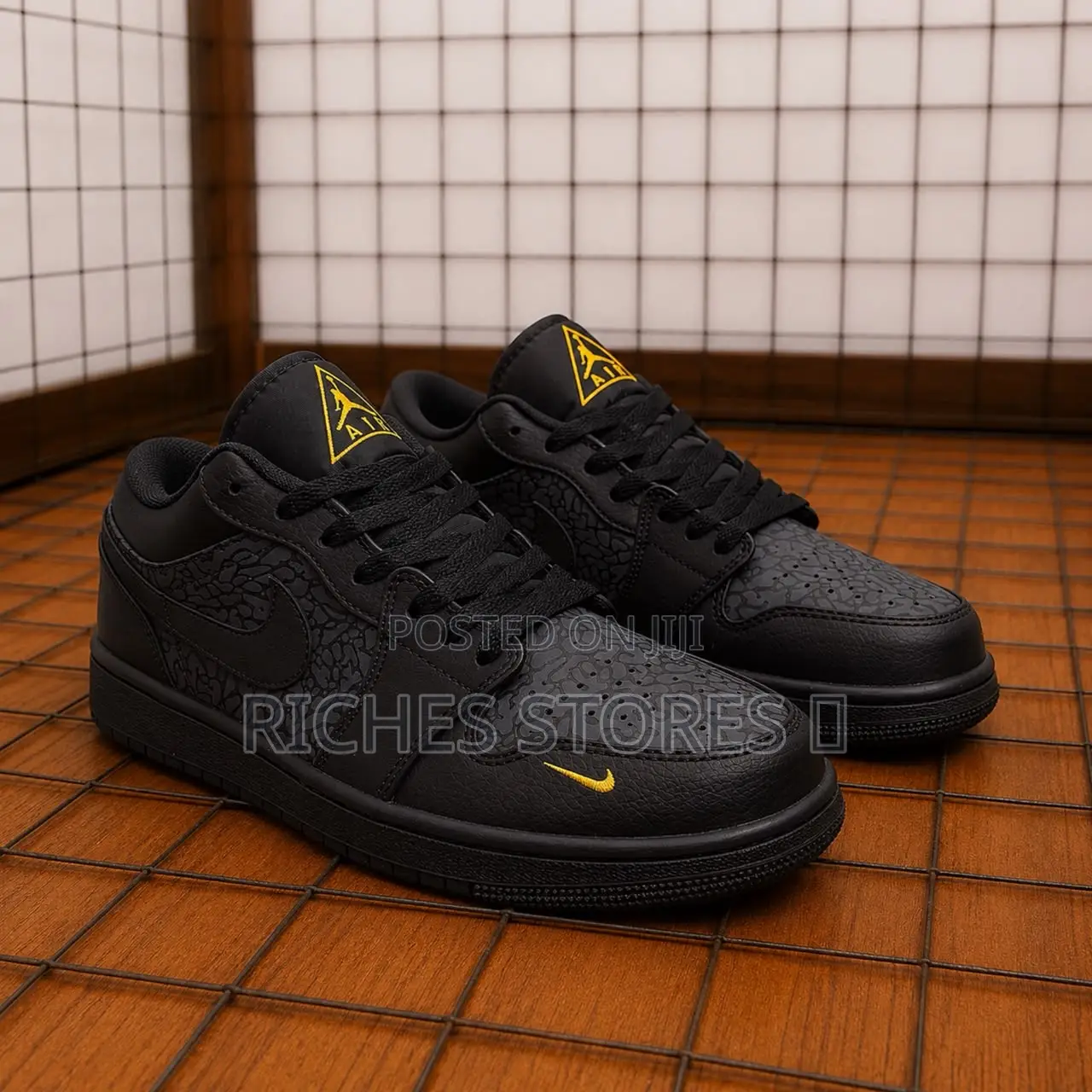 Air Jordan 1 Low Black Se Elephant