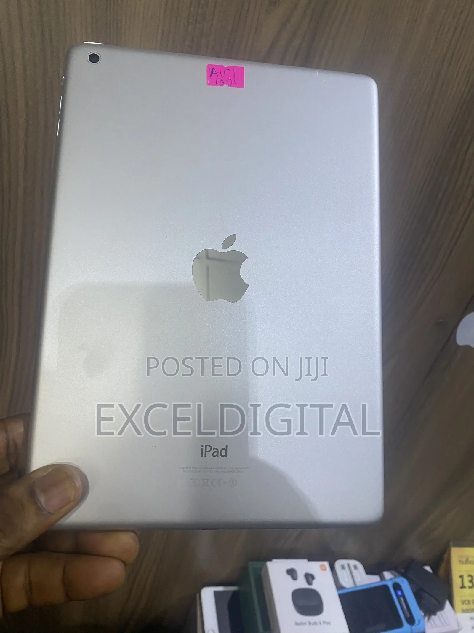 Apple iPad Air 64 GB
