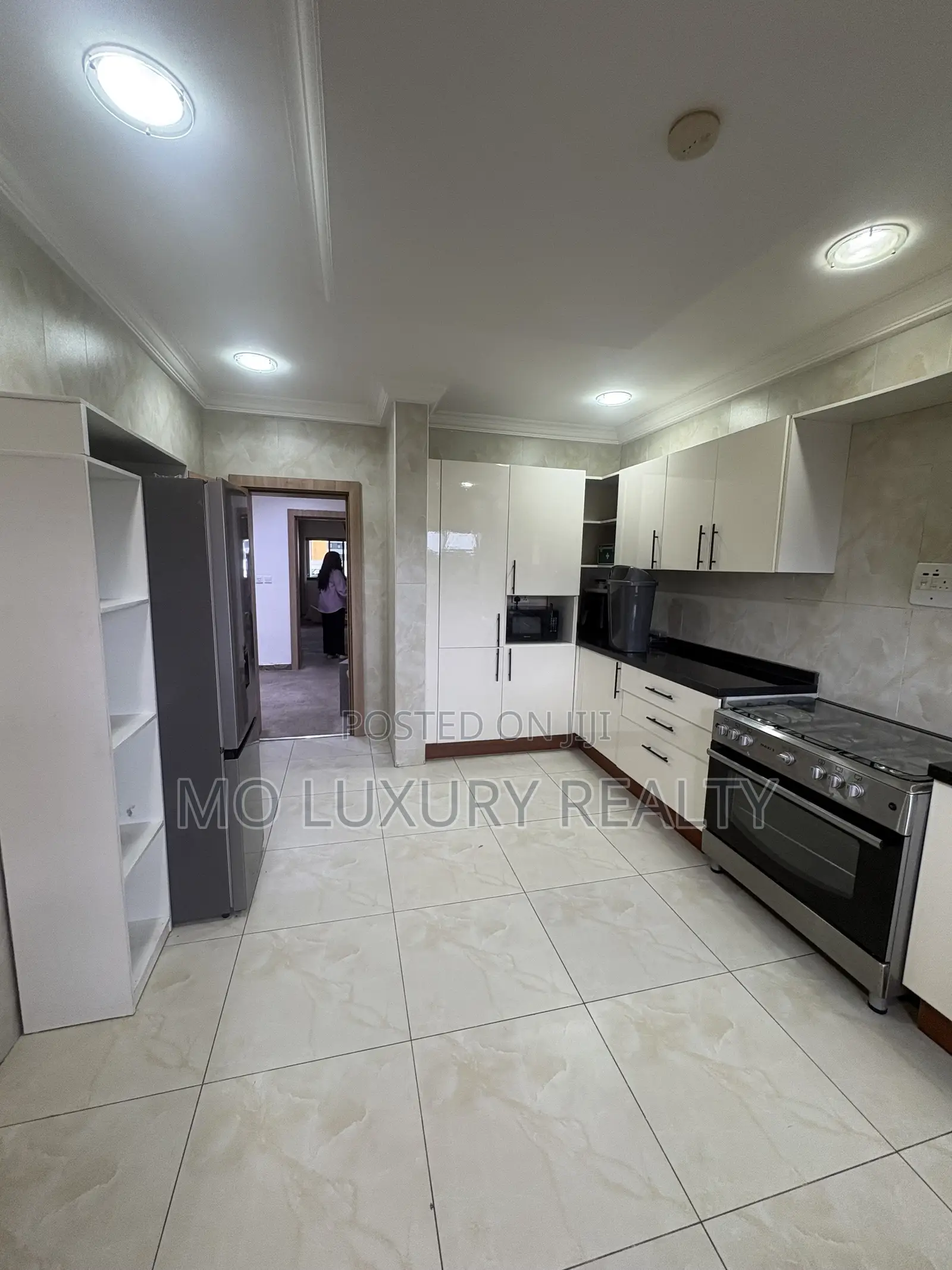 3bdrm Apartment in Ikoyi for rent