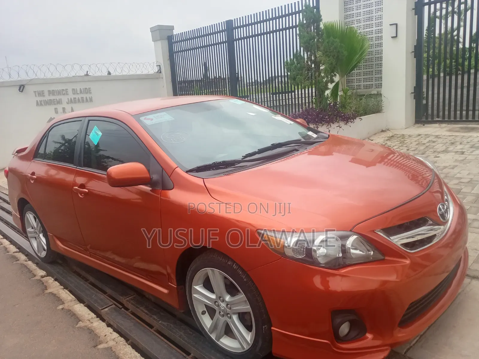 Toyota Corolla S Special Edition 4dr Sedan (1.8L 4cyl 4A) 2013 Orange