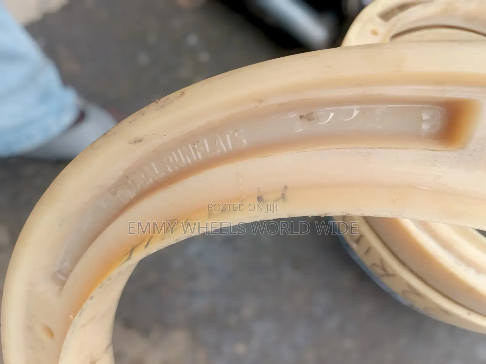 20inches Run on Flat Guide for Bullet Car Such as Lanruiser Suv Etc