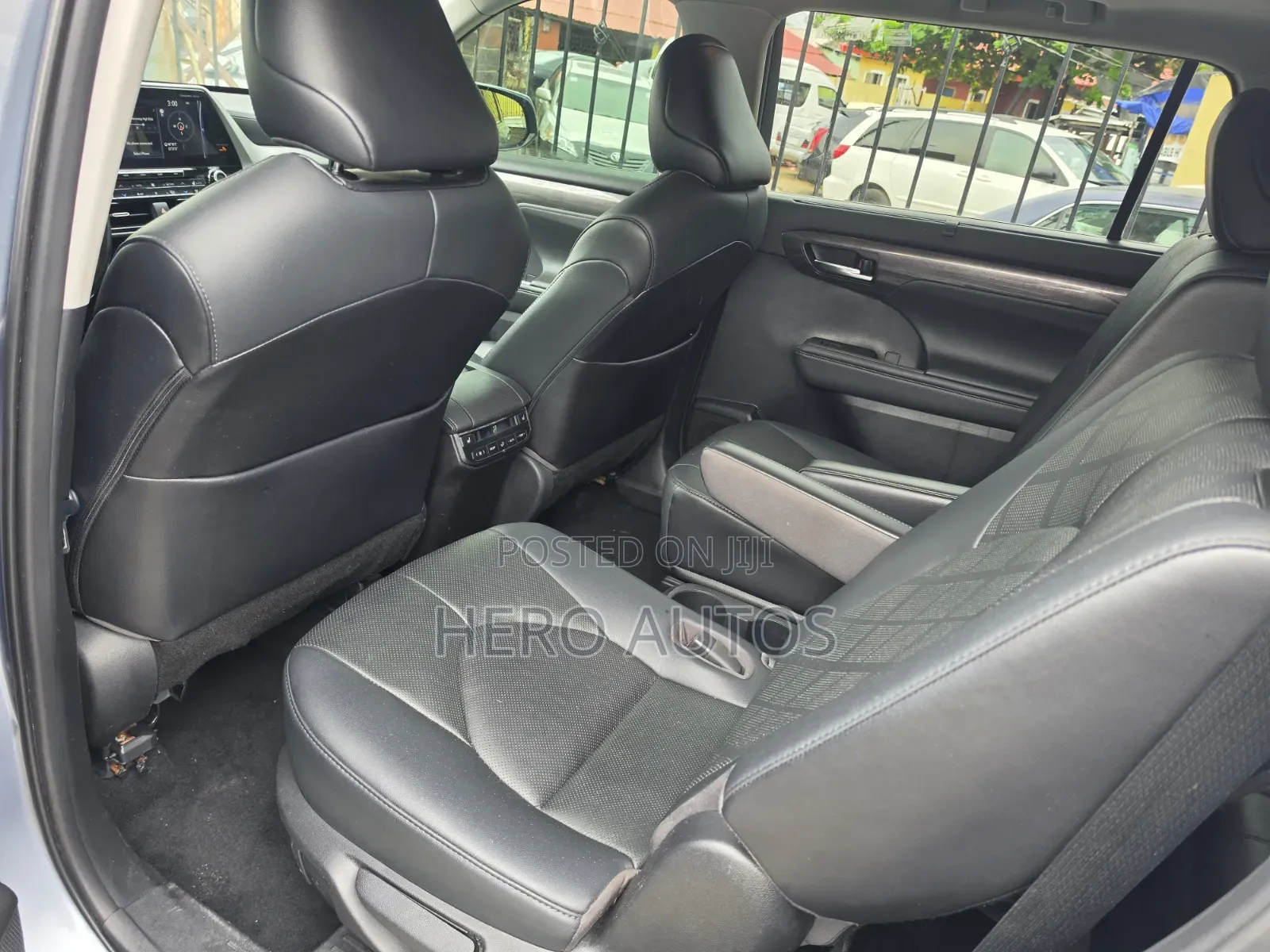 Toyota Highlander 2021 Blue