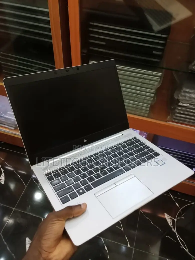 Laptop HP EliteBook 840 G5 8GB Intel Core i5 SSHD (Hybrid) 256GB