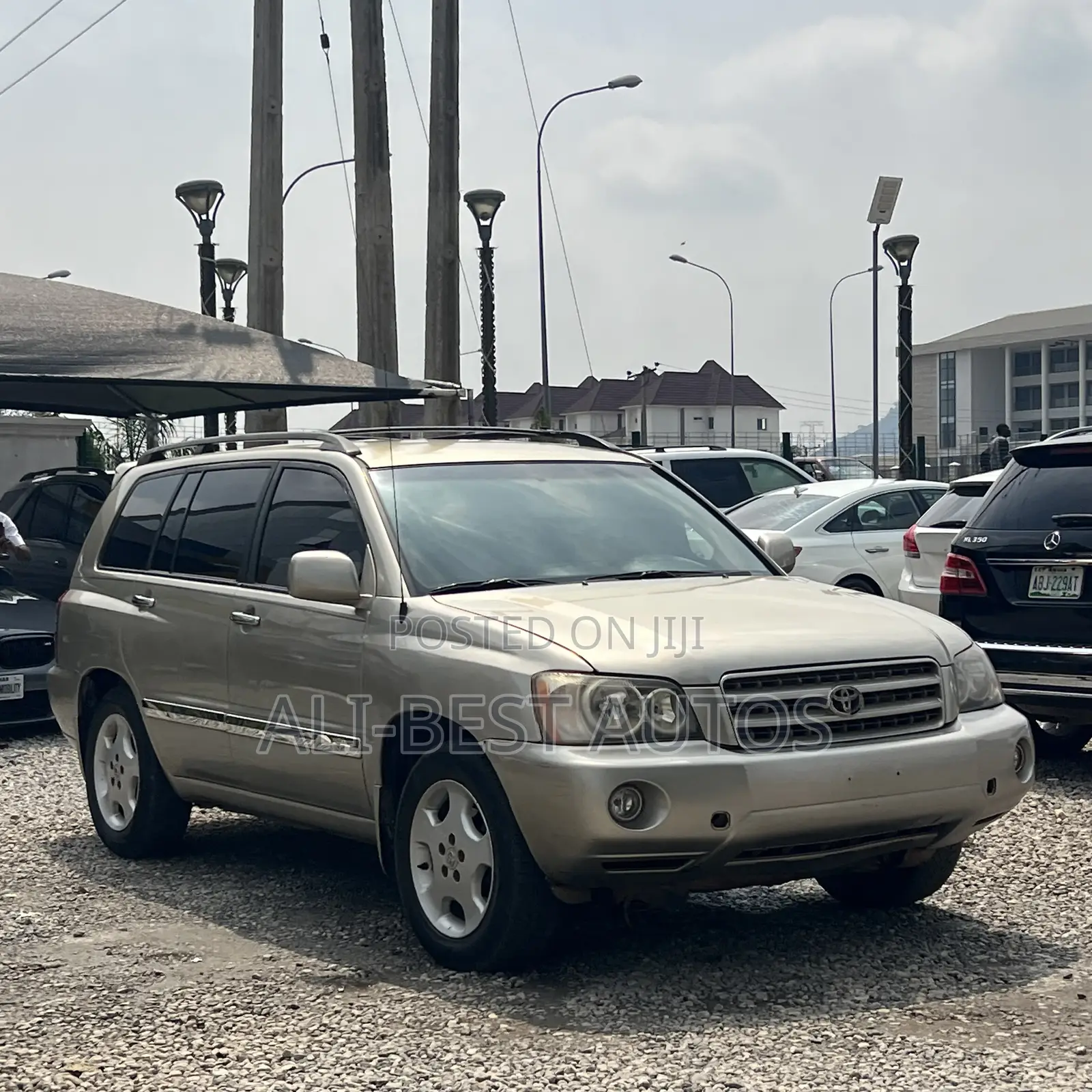 Toyota Highlander 2002 Gold