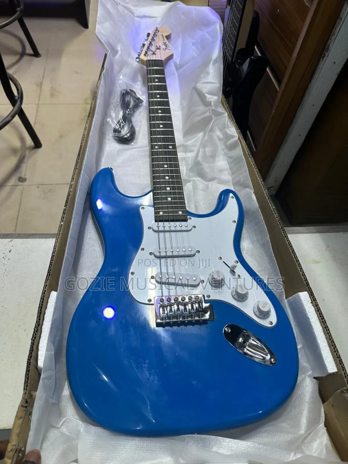 Black Colour Fender Stratocaster Style Electric Lead Guitar