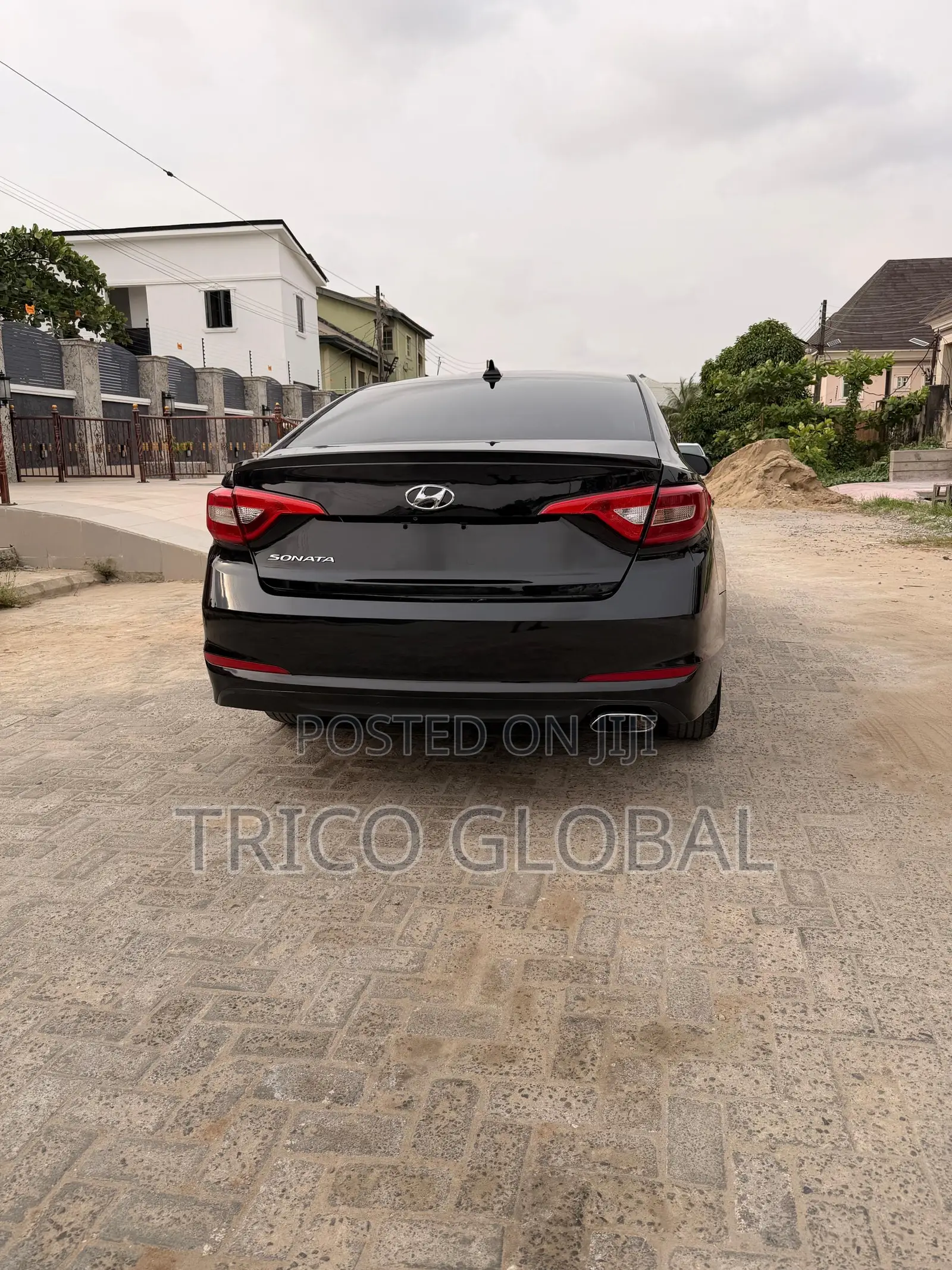 Hyundai Sonata Base Sedan FWD (2.4L 4cyl 6A) 2016 Black