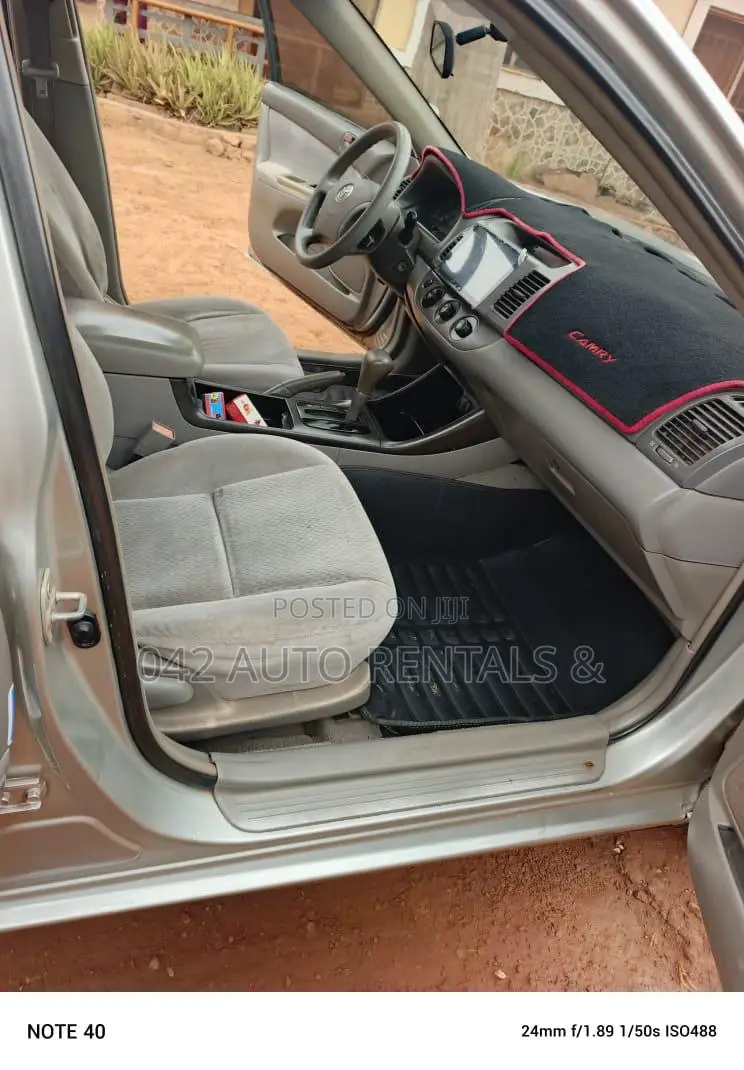 Toyota Camry 2.4 WT-i 2005 Silver