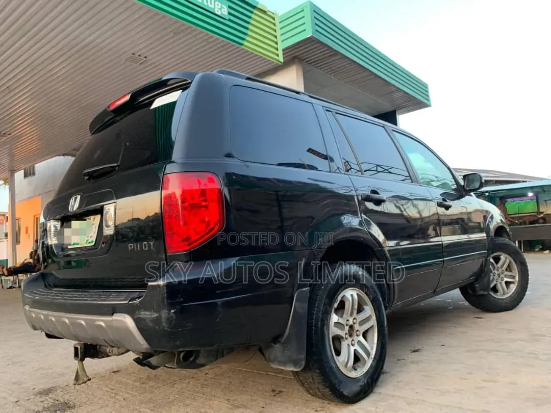 Honda Pilot 2005 Black