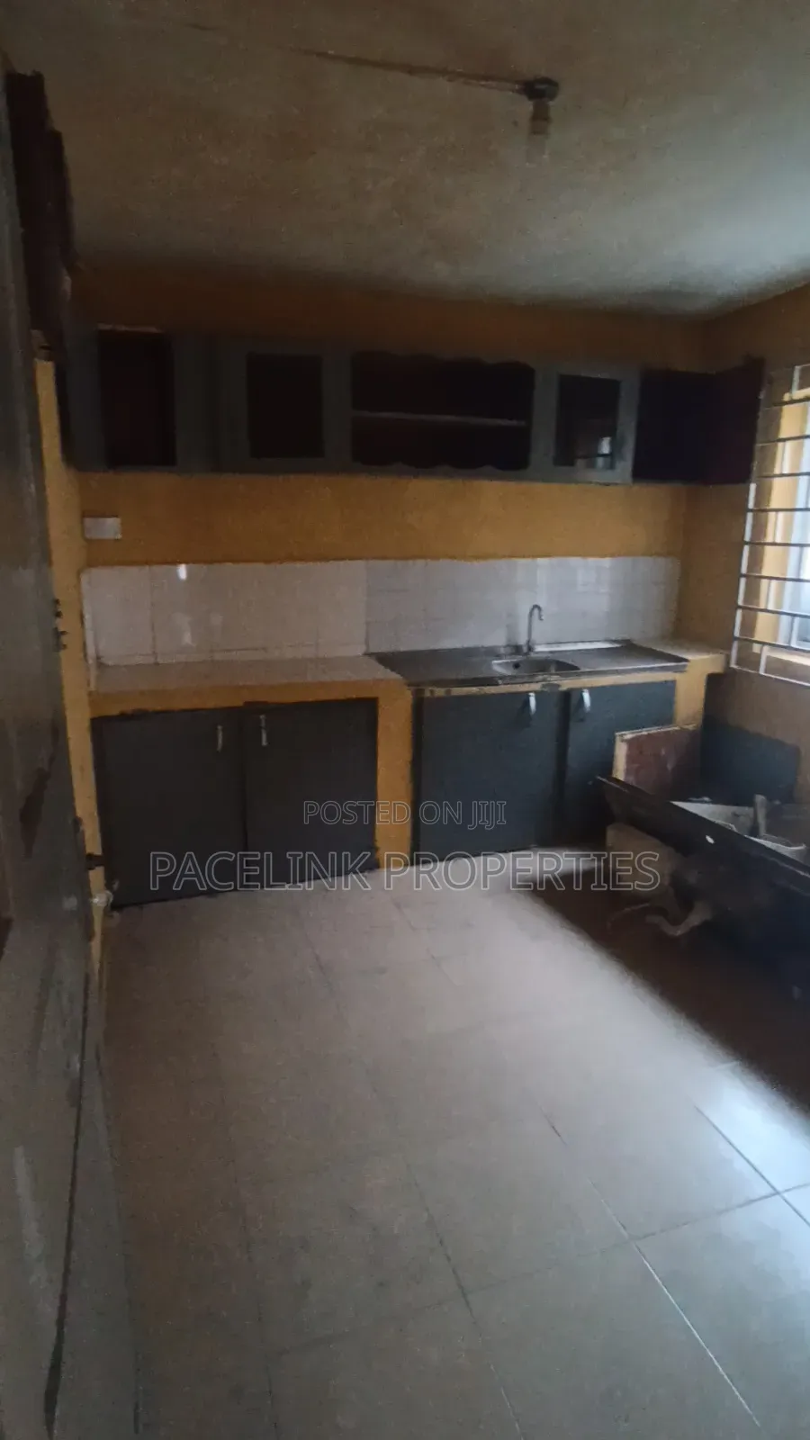 2bdrm Apartment in Akowonjo for rent