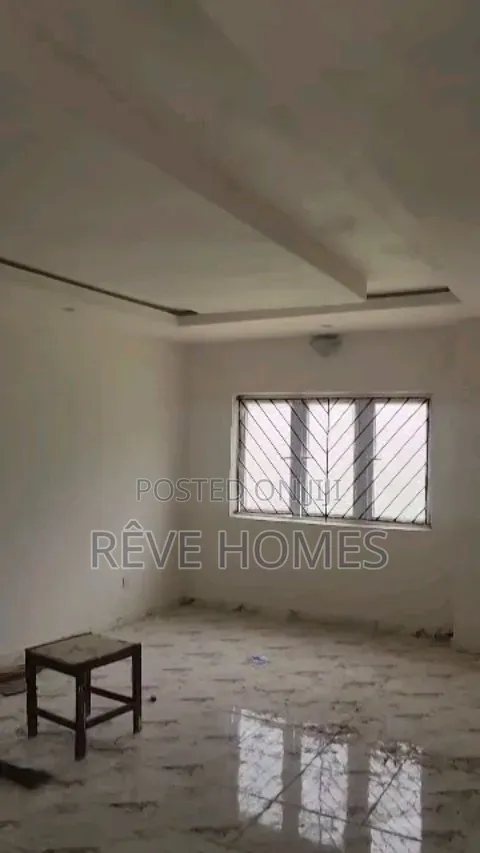 3bdrm Block of Flats in Phase 1 / Gbagada for rent