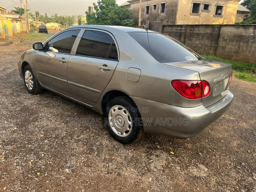 Toyota Corolla 2004 Silver