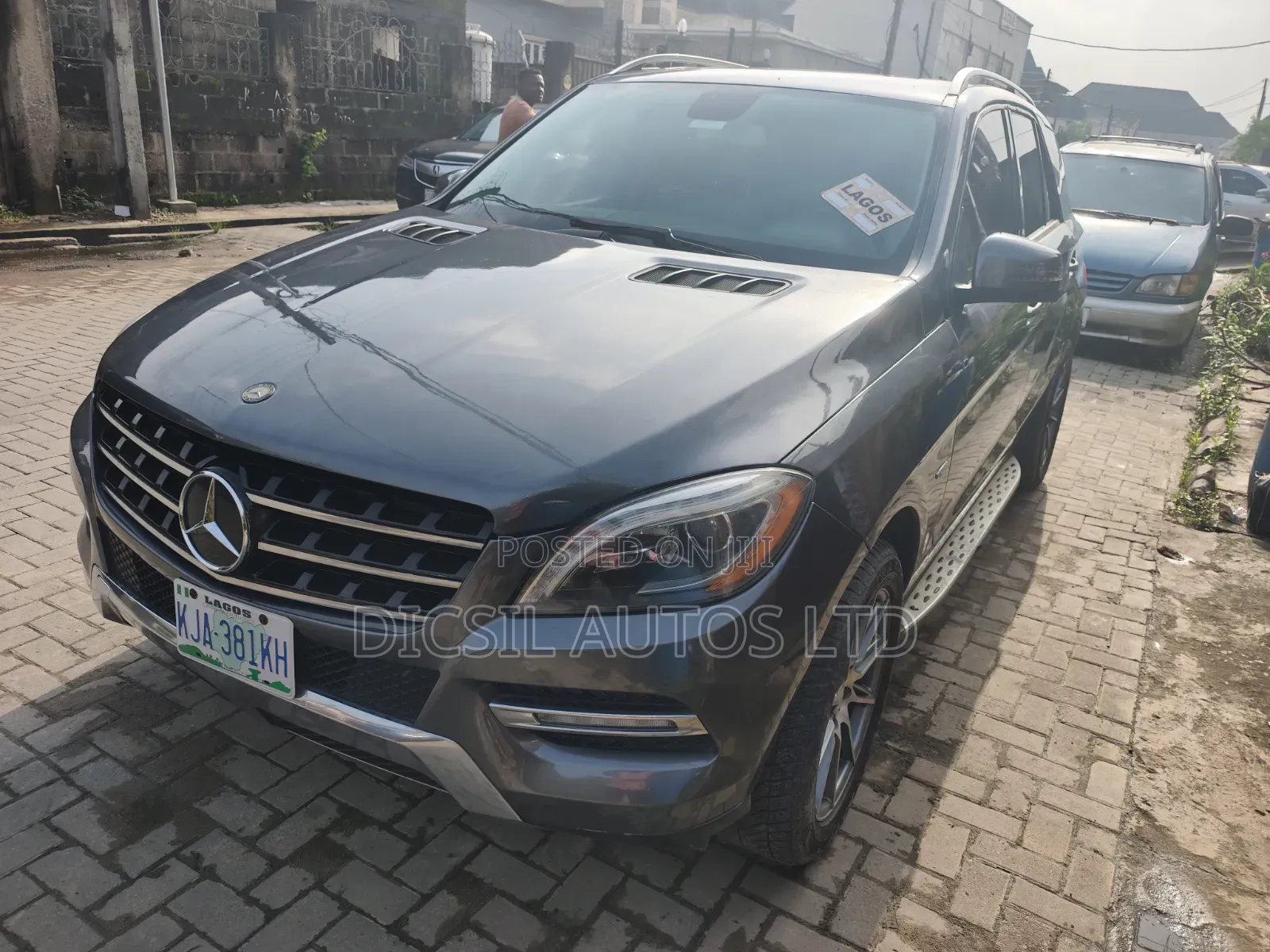 Mercedes-Benz M Class 2012 Gray