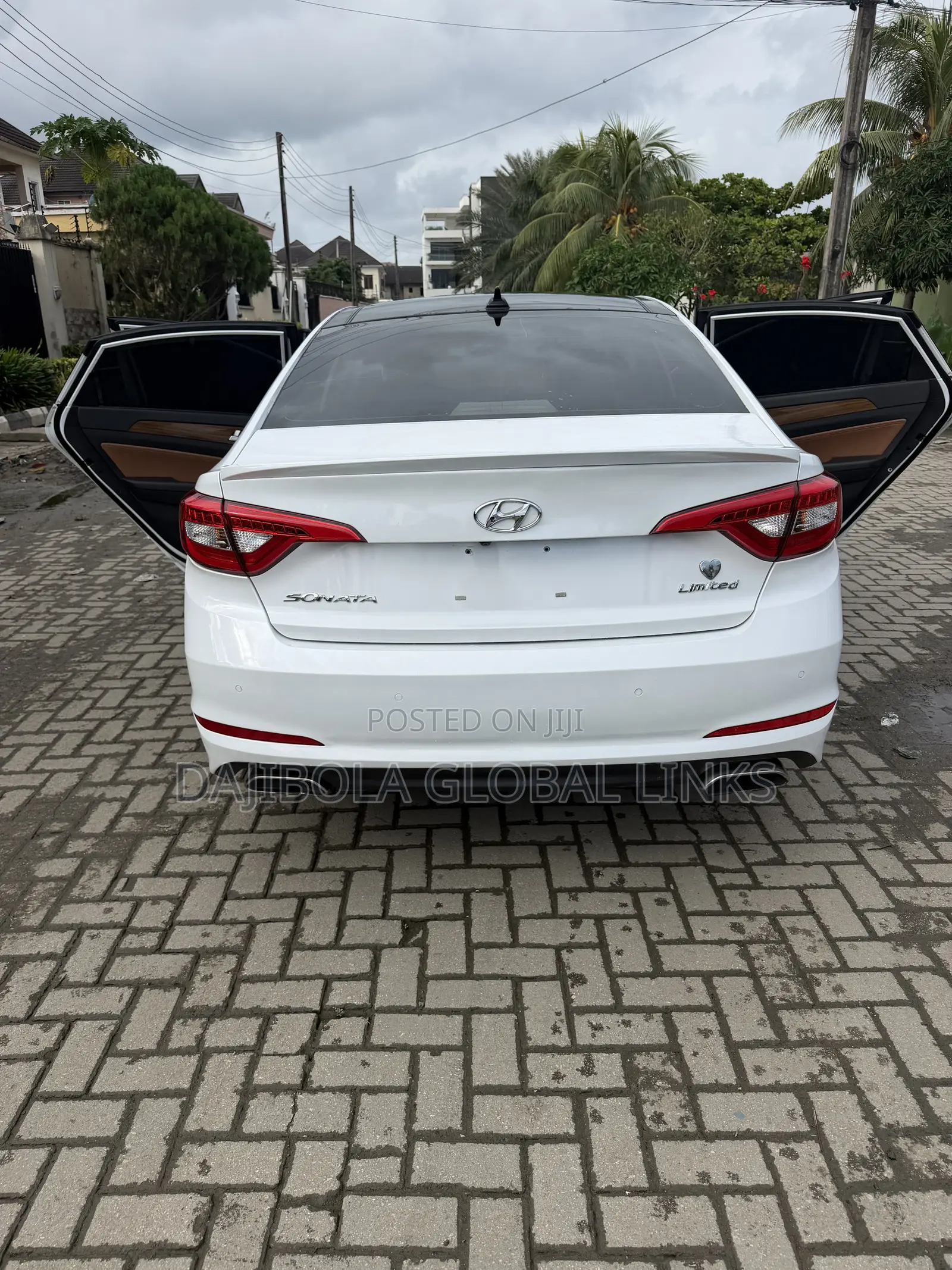 Hyundai Sonata Limited 4dr Sedan (2.4L 4cyl 6A) 2015 White