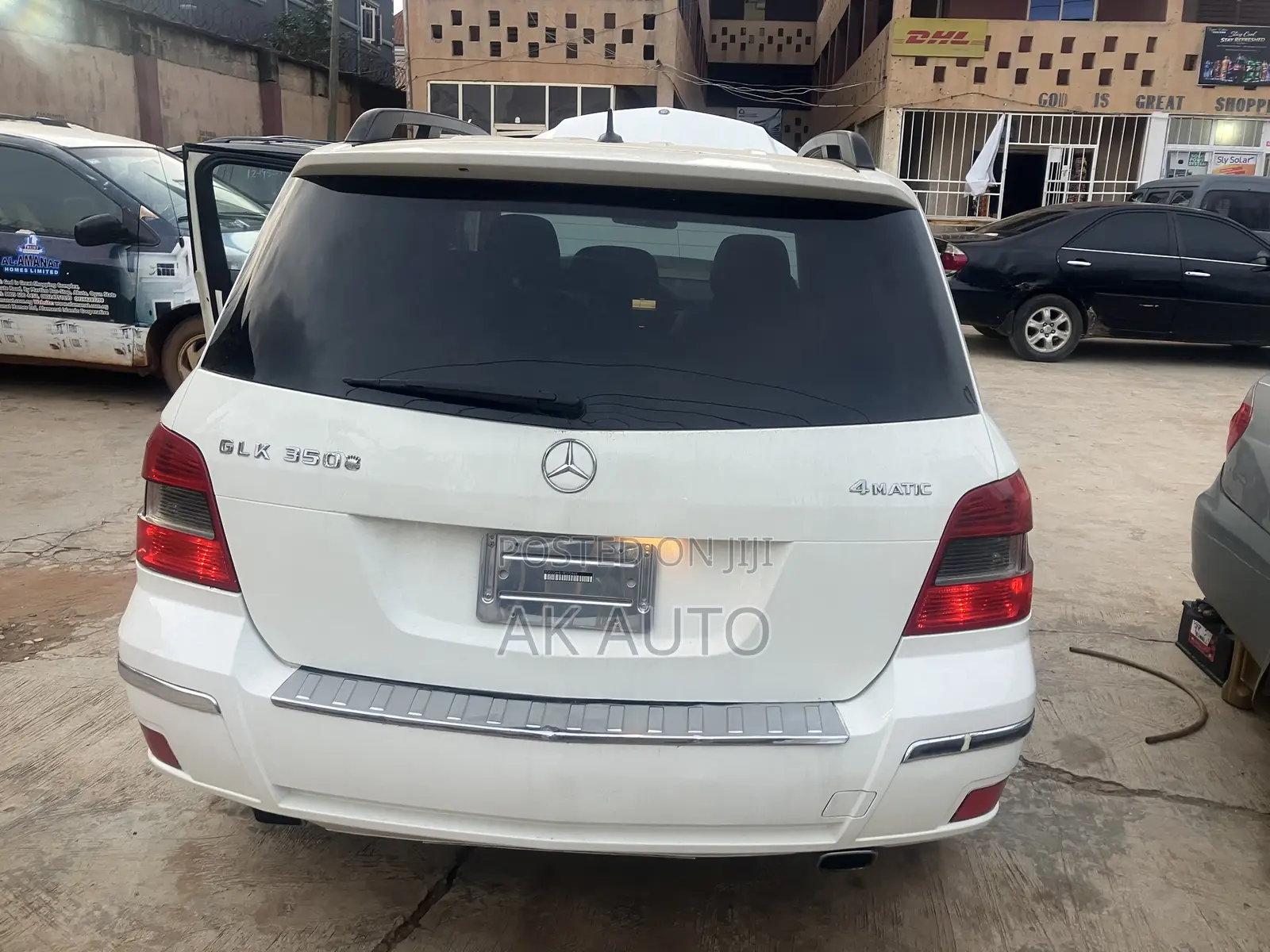 Mercedes-Benz GLK-Class 350 4MATIC 2011 White