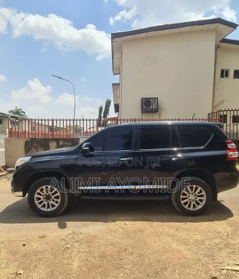 Toyota Land Cruiser Prado 2014 Black