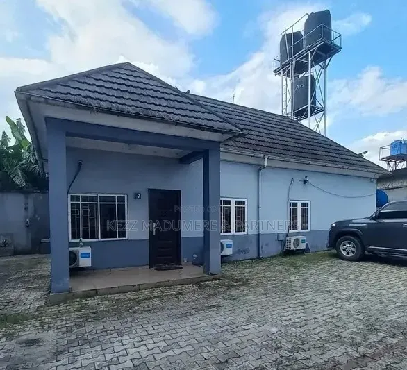 8bdrm Block of Flats in Rumuomasi Port for sale