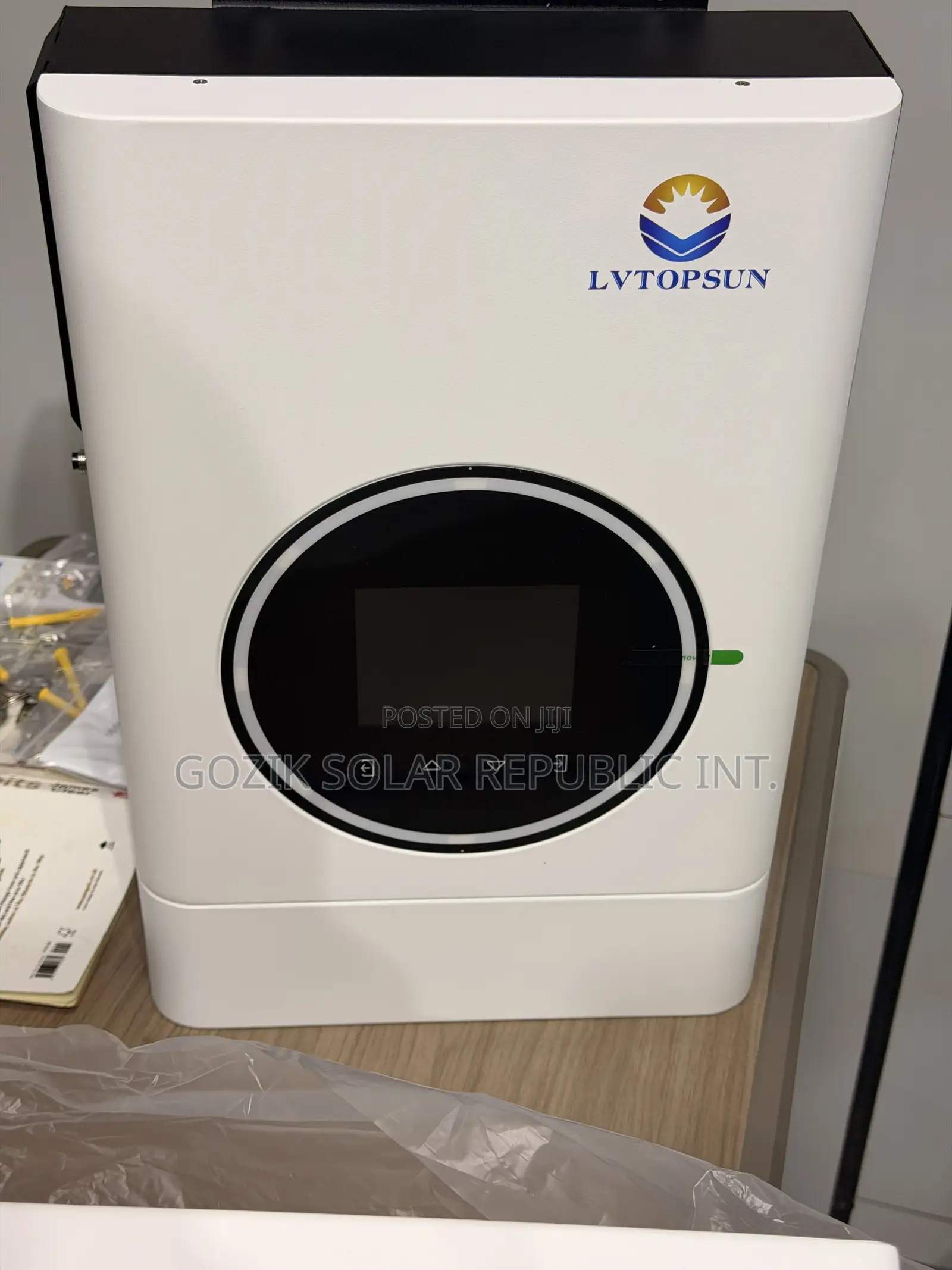 4kwh 24v Lvtopsun Hybrid Inverter