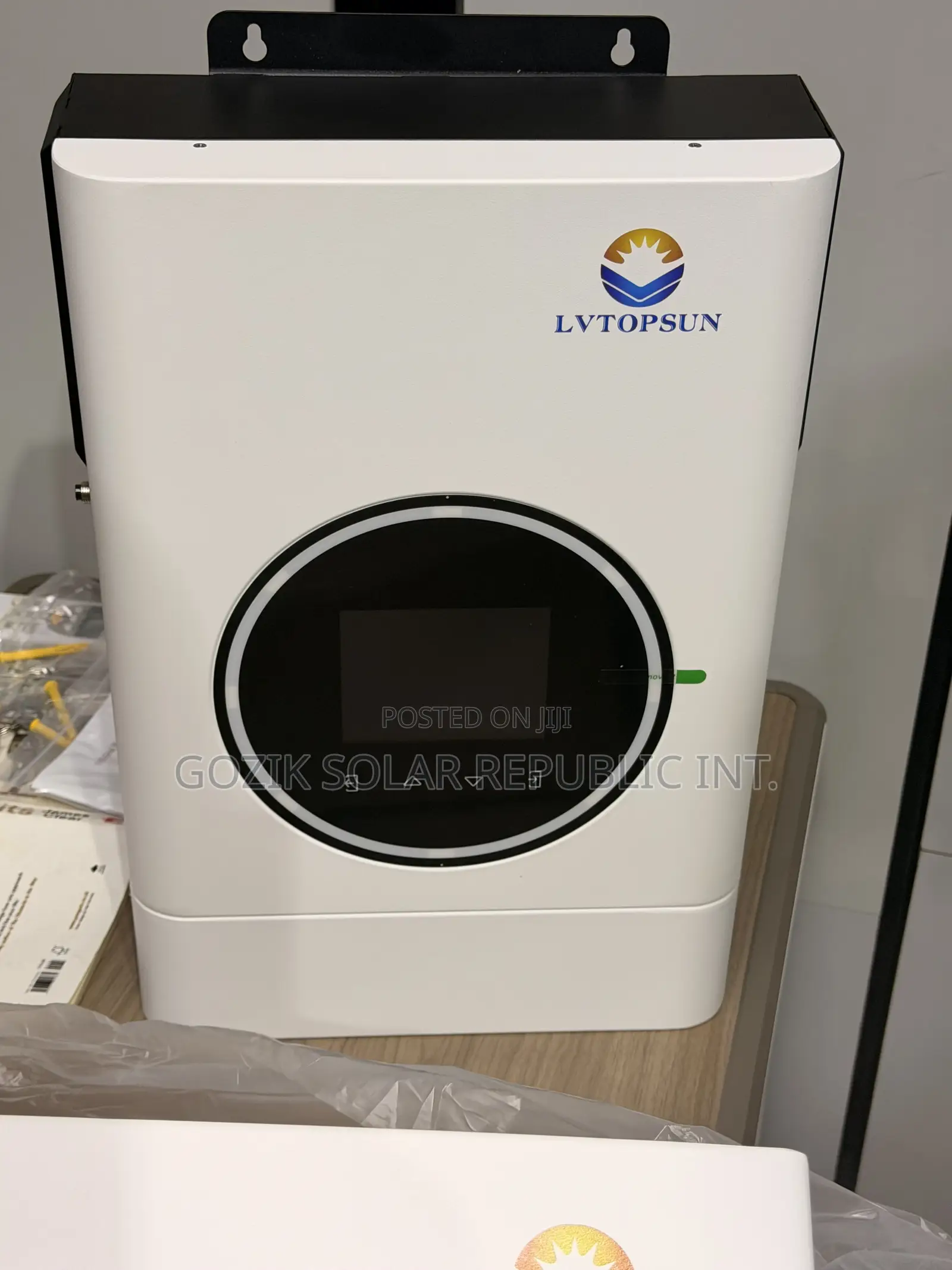 4kwh 24v Lvtopsun Hybrid Inverter