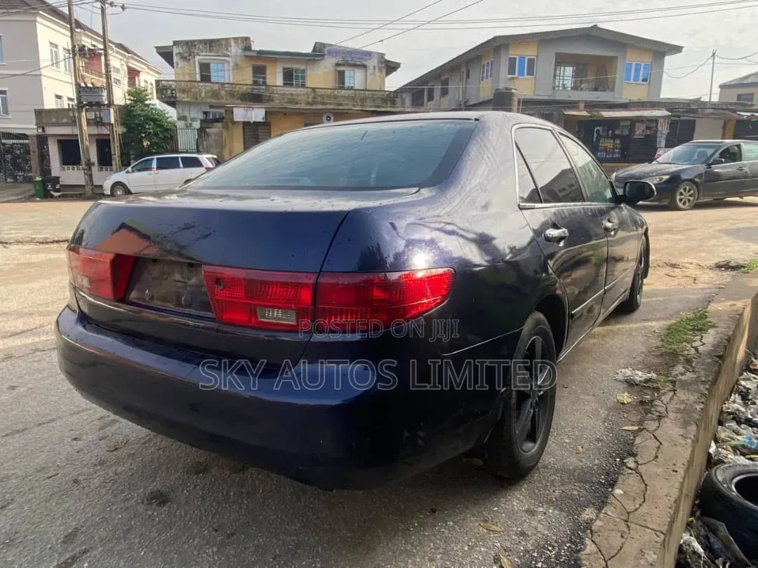 Honda Accord 2005 Blue