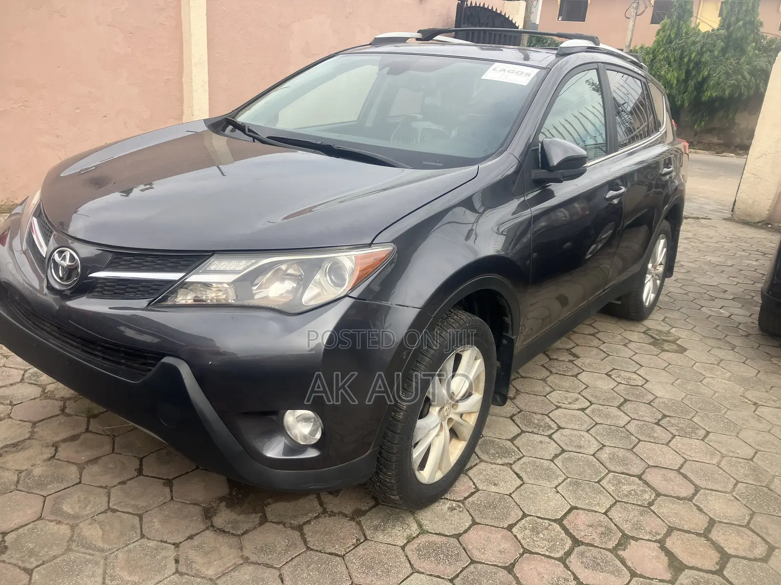 Toyota RAV4 Limited 4dr SUV (2.5L 4cyl 6A) 2015 Gray