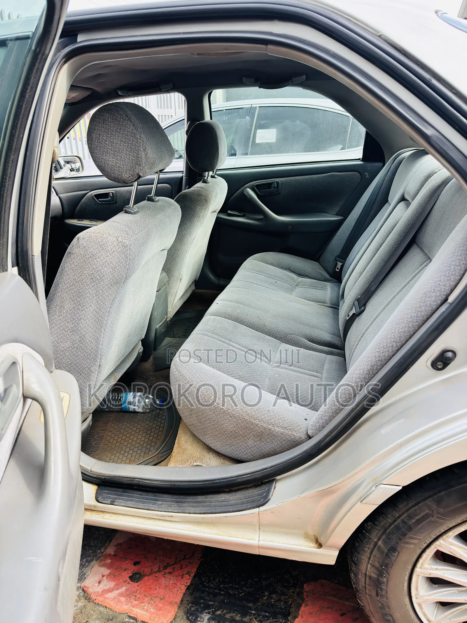 Toyota Camry LE 4dr Sedan (2.2L 4cyl 4A) 2001 Silver