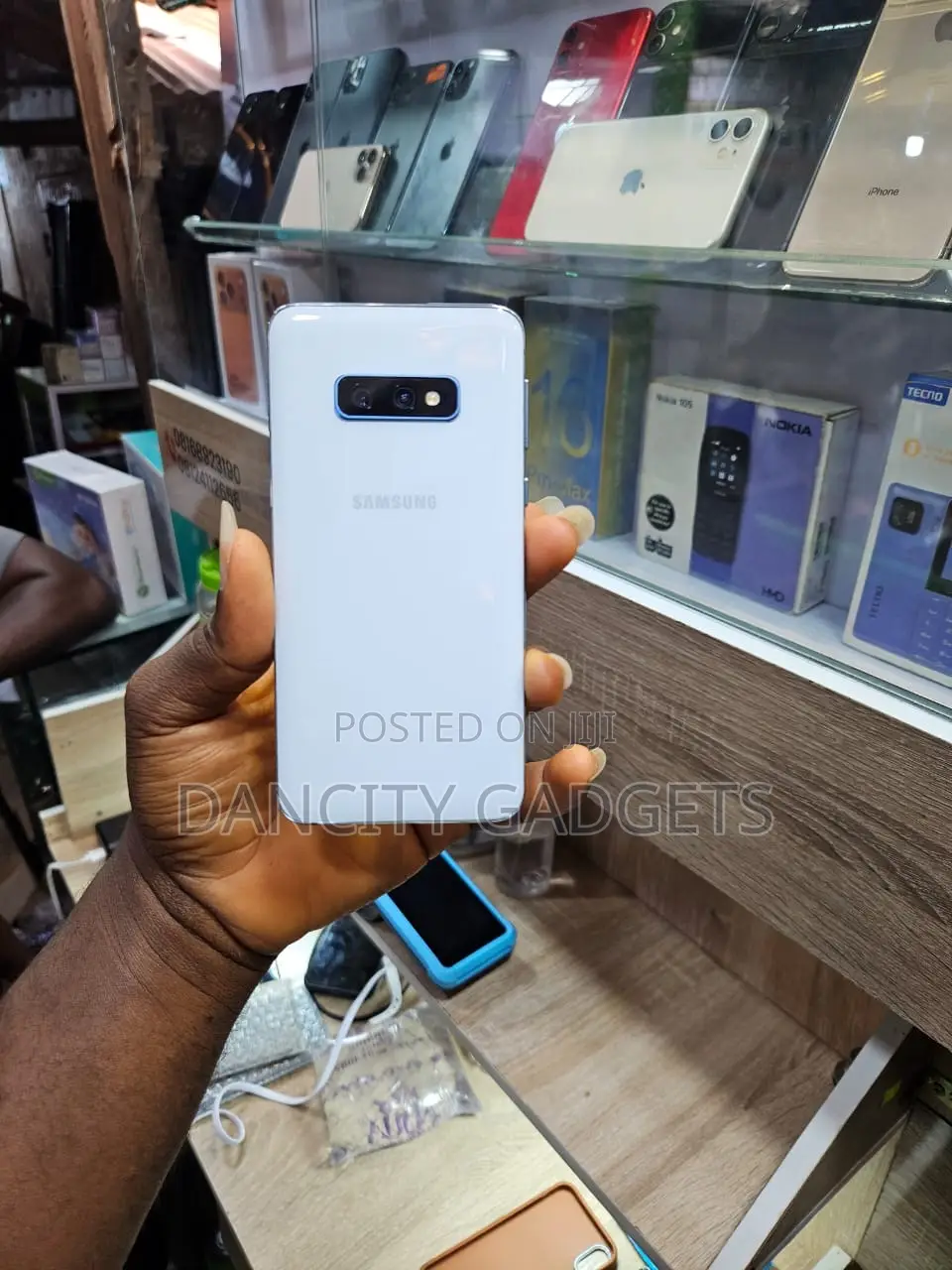 Samsung Galaxy S10e 128 GB White